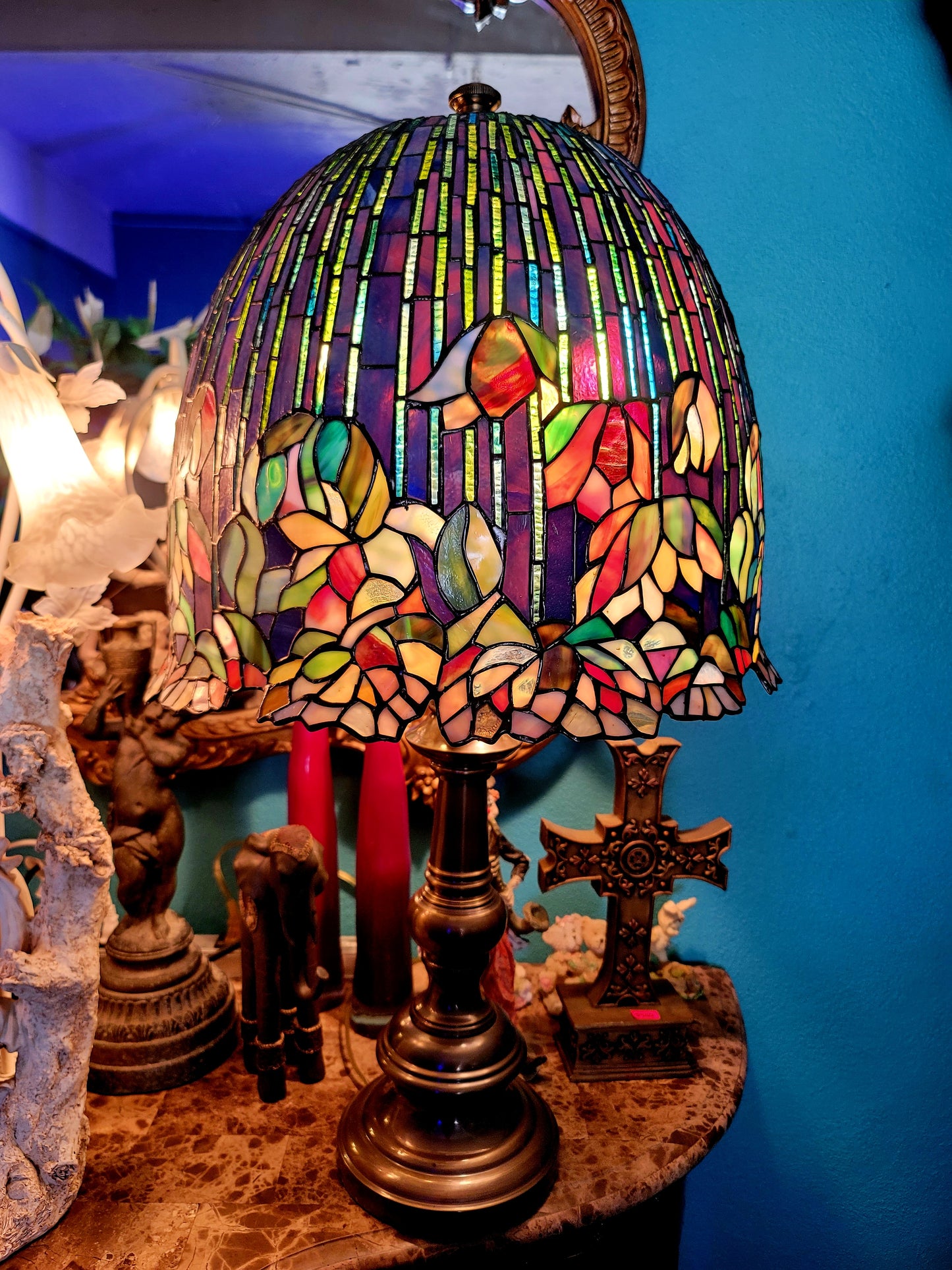 🔔Lampara Tiffany con Vitrales de Flores de Loto: Una Obra de Arte para Tu Hogar🔔