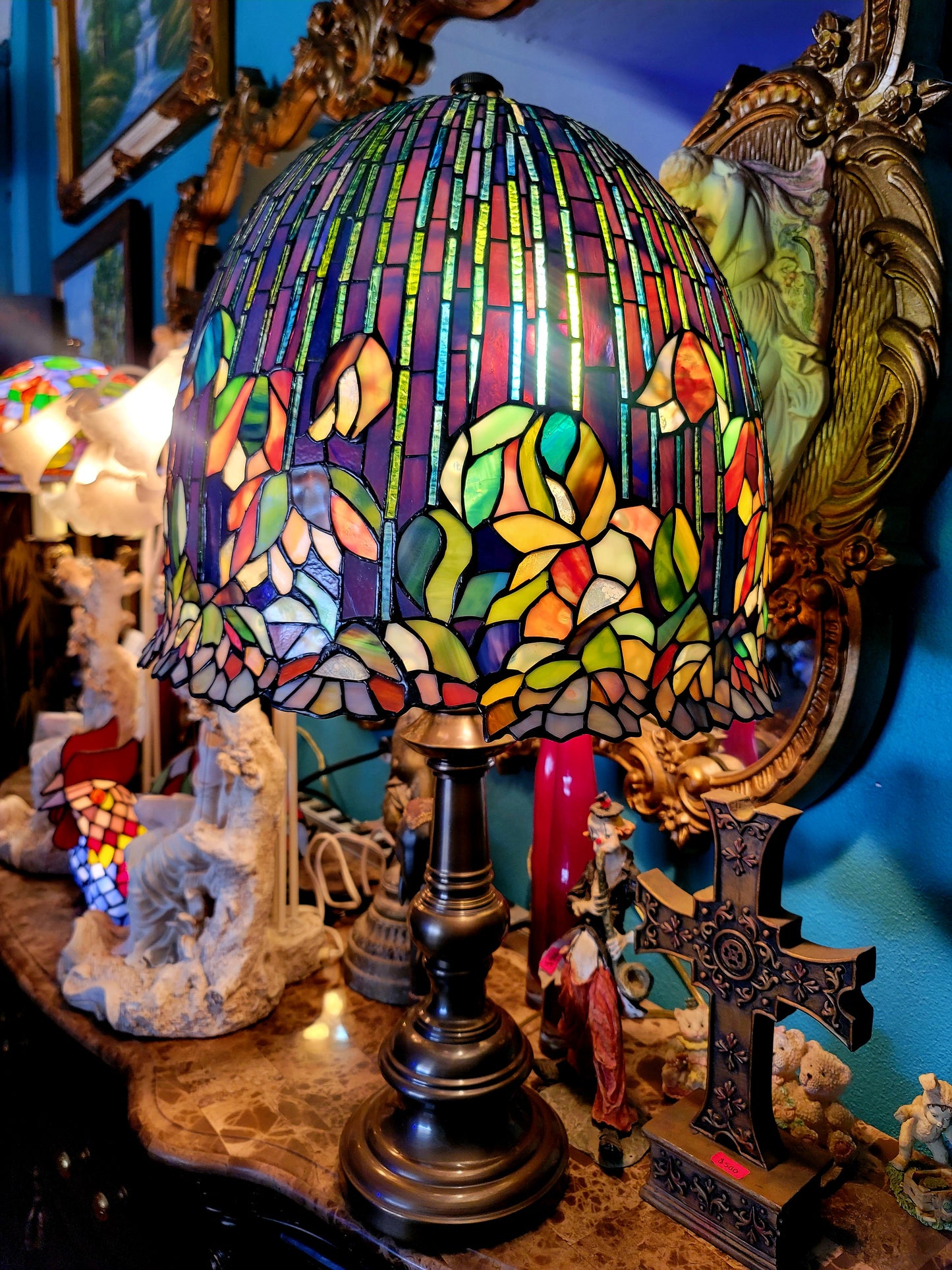 🔔Lampara Tiffany con Vitrales de Flores de Loto: Una Obra de Arte para Tu Hogar🔔