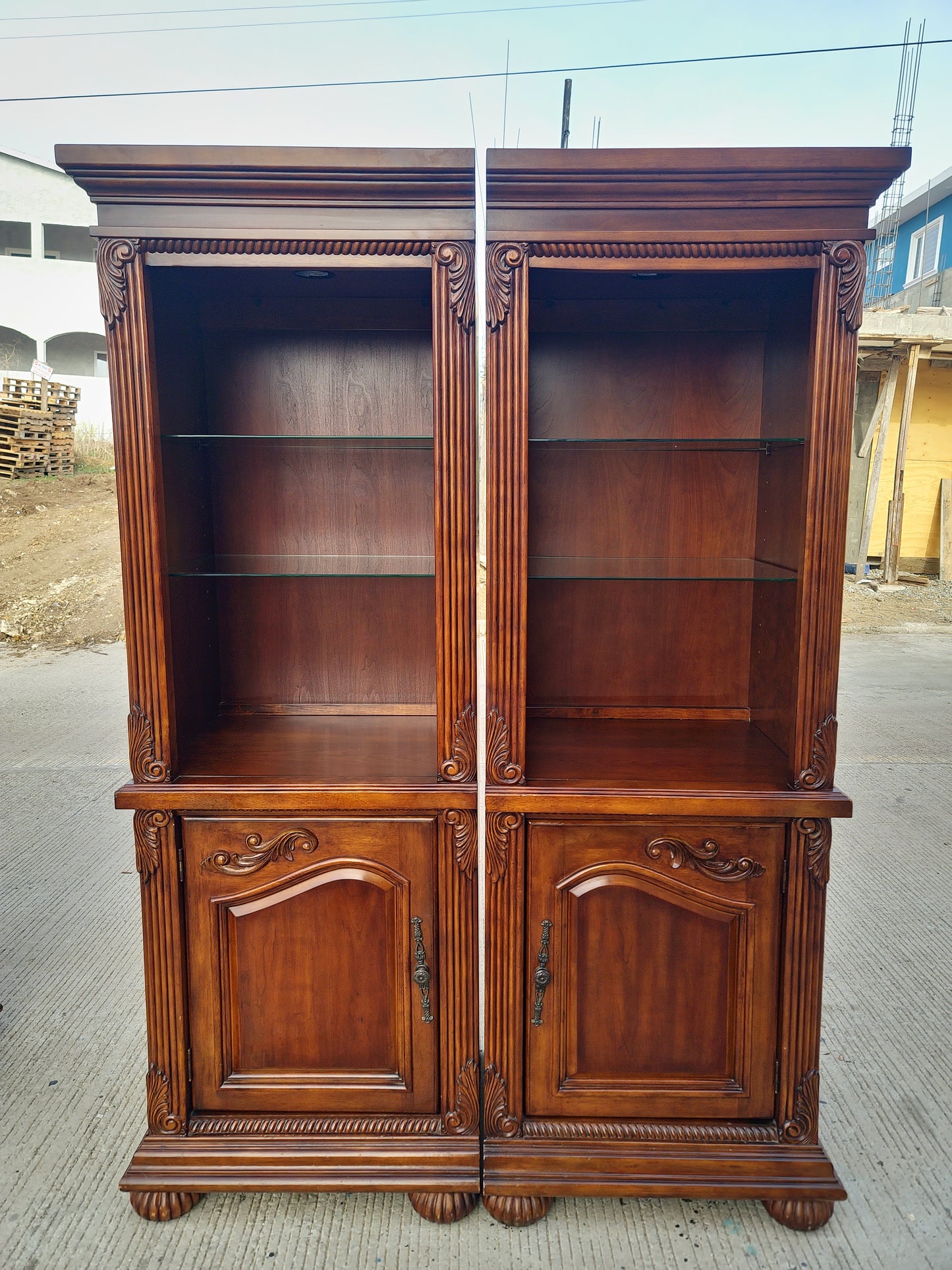 ✨📚 Librero Colonial Elegante de 2 Piezas en Rosarito Antiques 📚✨