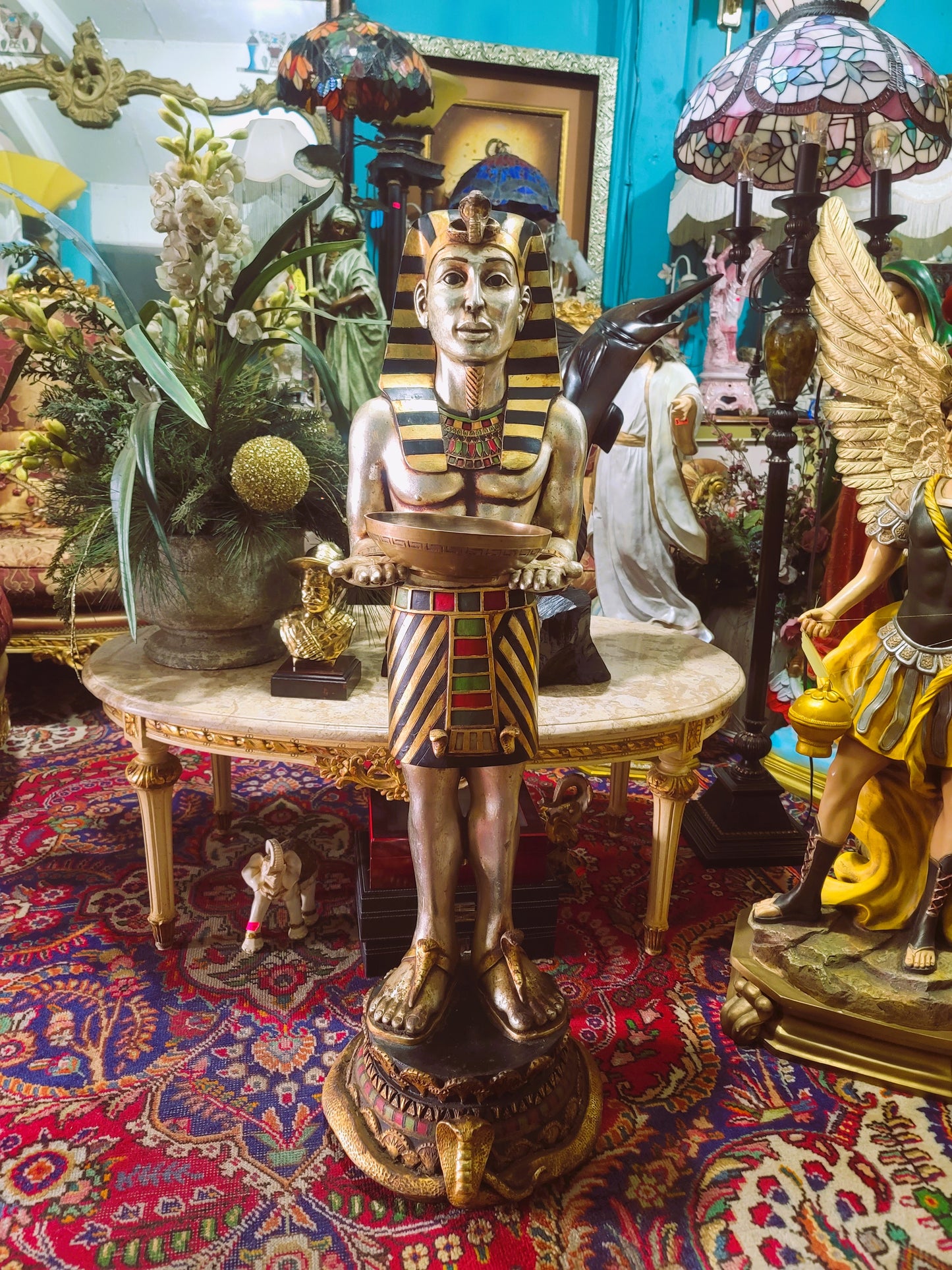 ⚖️The Egyptian Queen's Servant: A Functional Work of Art⚖️