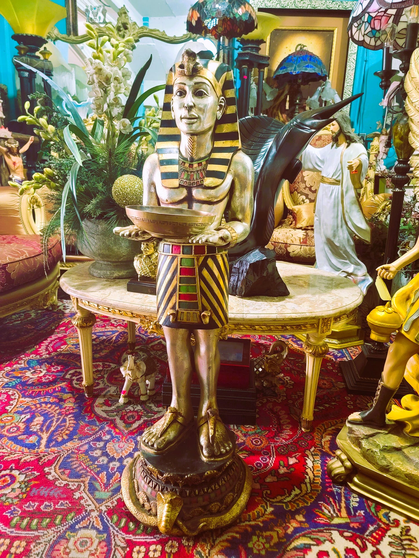 ⚖️The Egyptian Queen's Servant: A Functional Work of Art⚖️