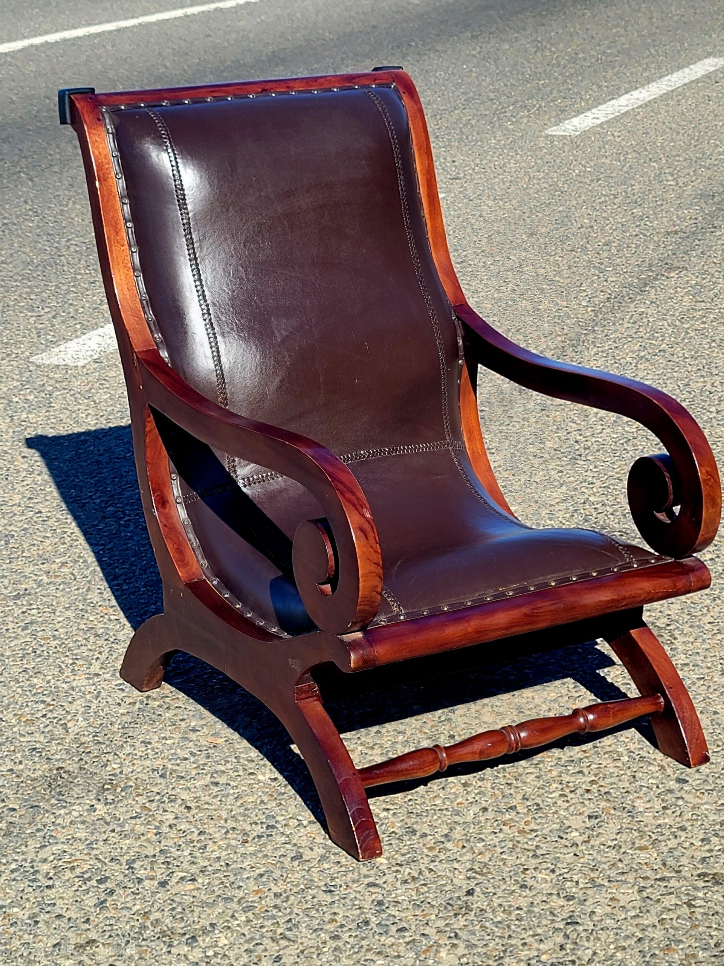 🌿Elegancia Clásica: Silla Estilo Miguelito🌿