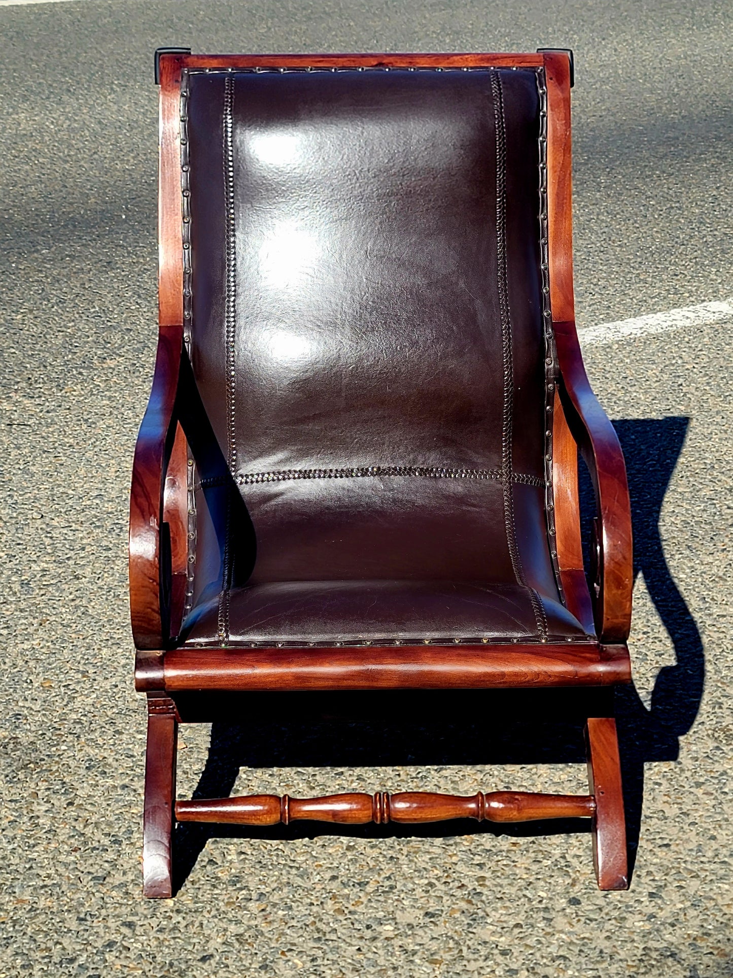 🌿Elegancia Clásica: Silla Estilo Miguelito🌿