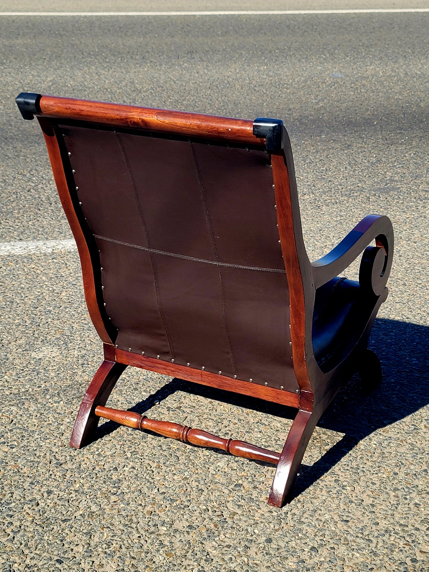 🌿Elegancia Clásica: Silla Estilo Miguelito🌿