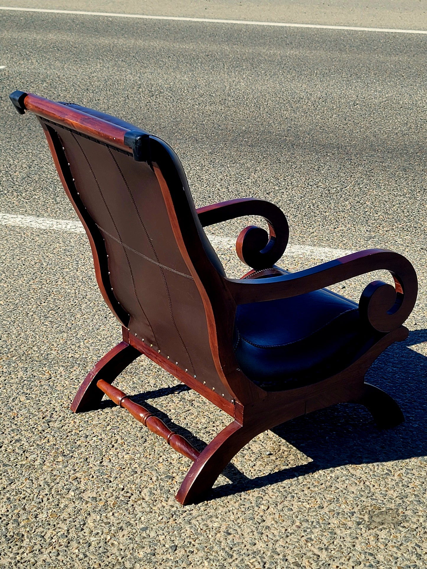 🌿Elegancia Clásica: Silla Estilo Miguelito🌿