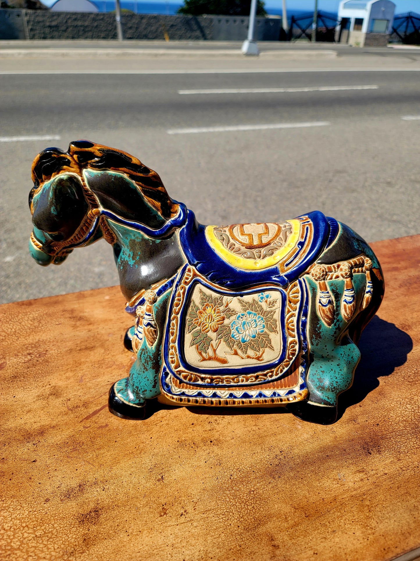 ✨Una Joya en Porcelana: Elegante Figura de Caballo✨