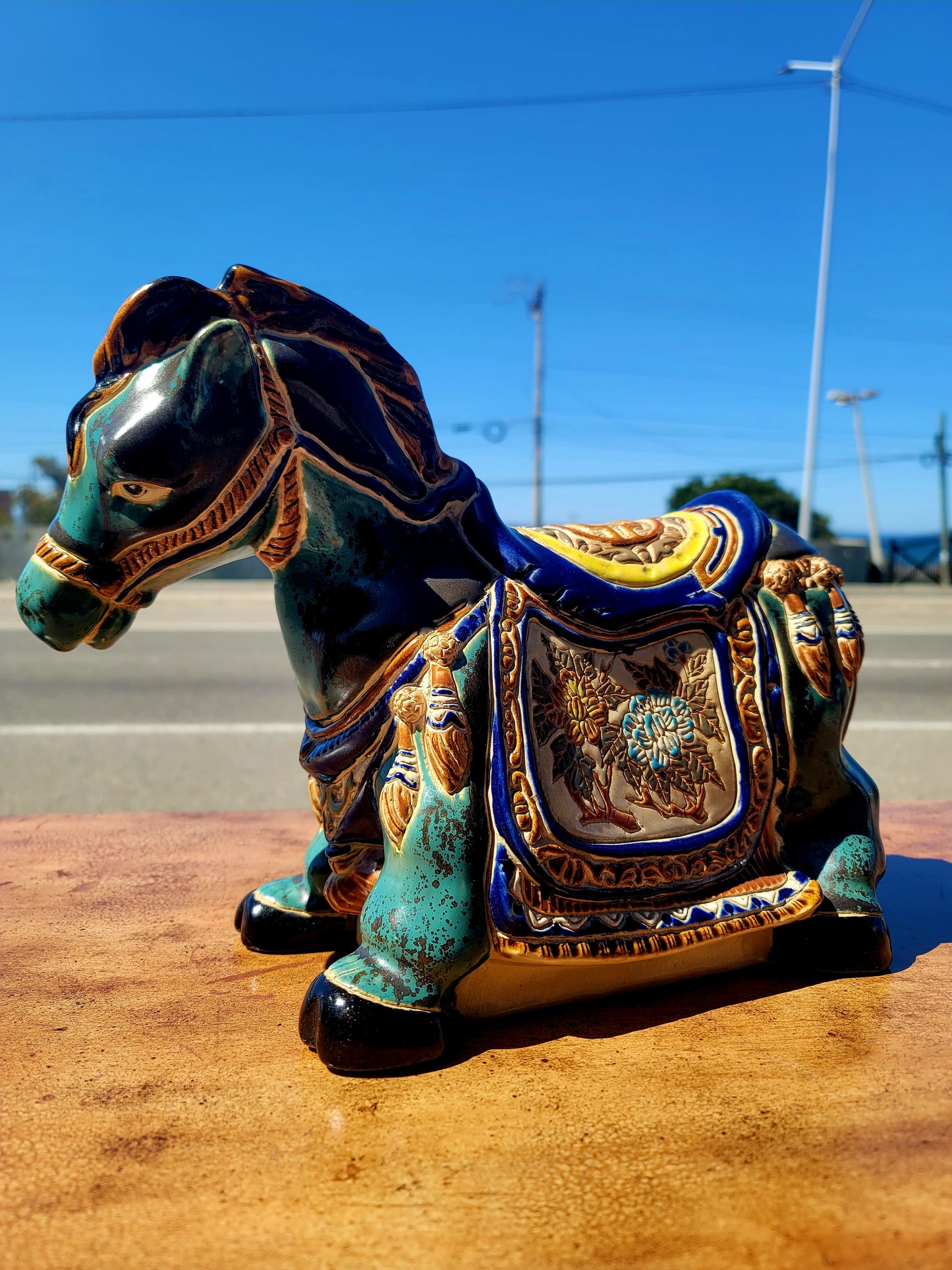 ✨Una Joya en Porcelana: Elegante Figura de Caballo✨