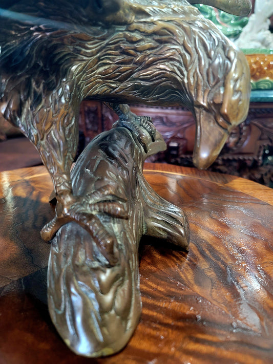 🦅Escultura de Aguila En Bronce – Belleza y Poder Atemporal🦅