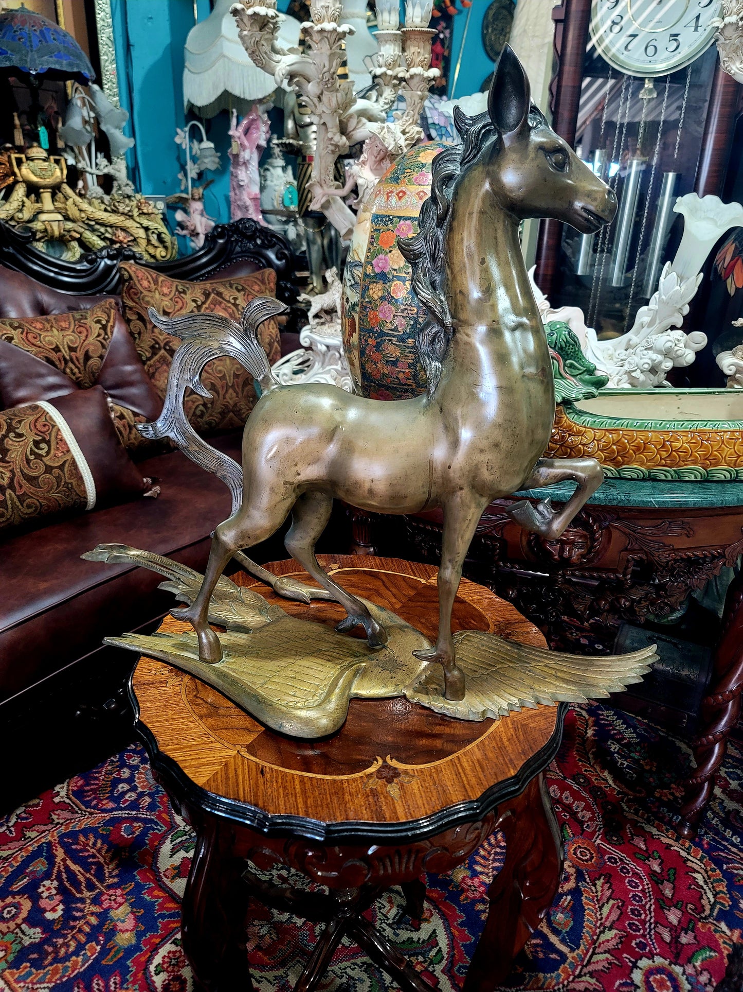 🐴 Majestuosa Escultura de Caballo en Bronce con Base Decorativa de Garza 🦢