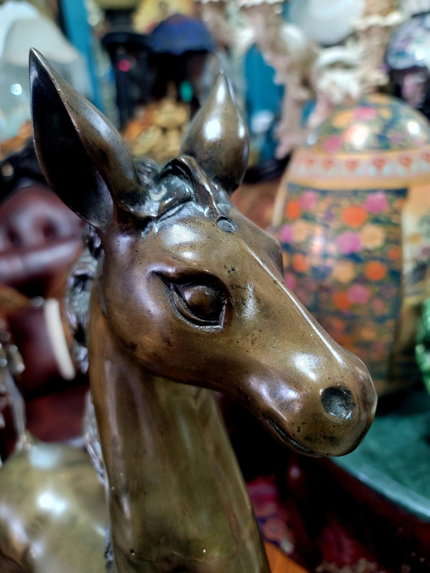 🐴 Majestuosa Escultura de Caballo en Bronce con Base Decorativa de Garza 🦢