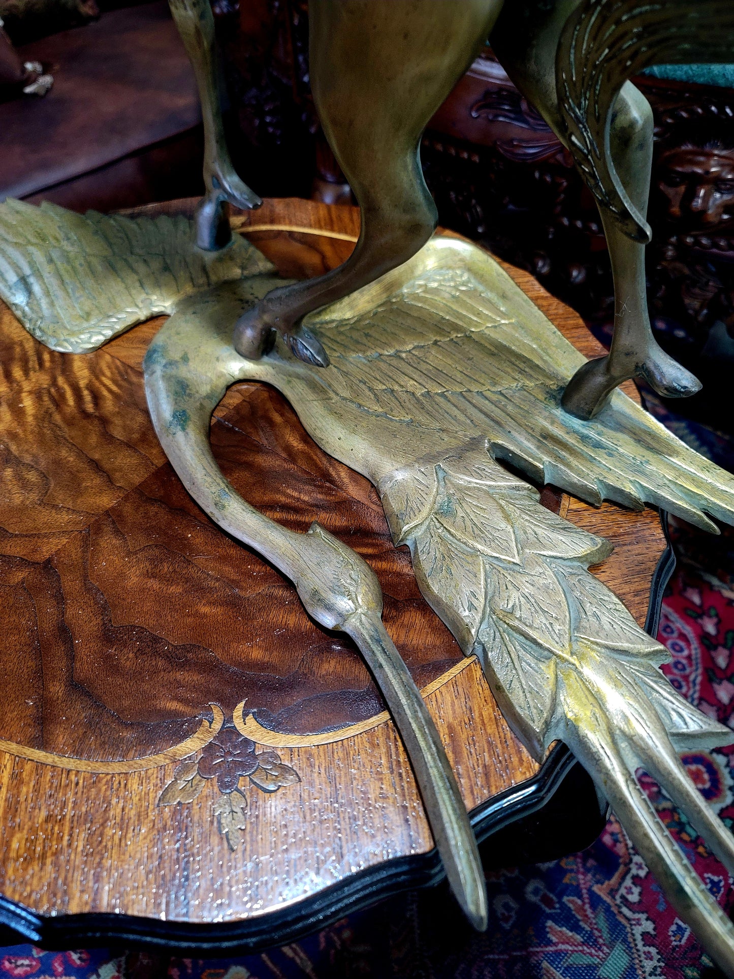 🐴 Majestuosa Escultura de Caballo en Bronce con Base Decorativa de Garza 🦢