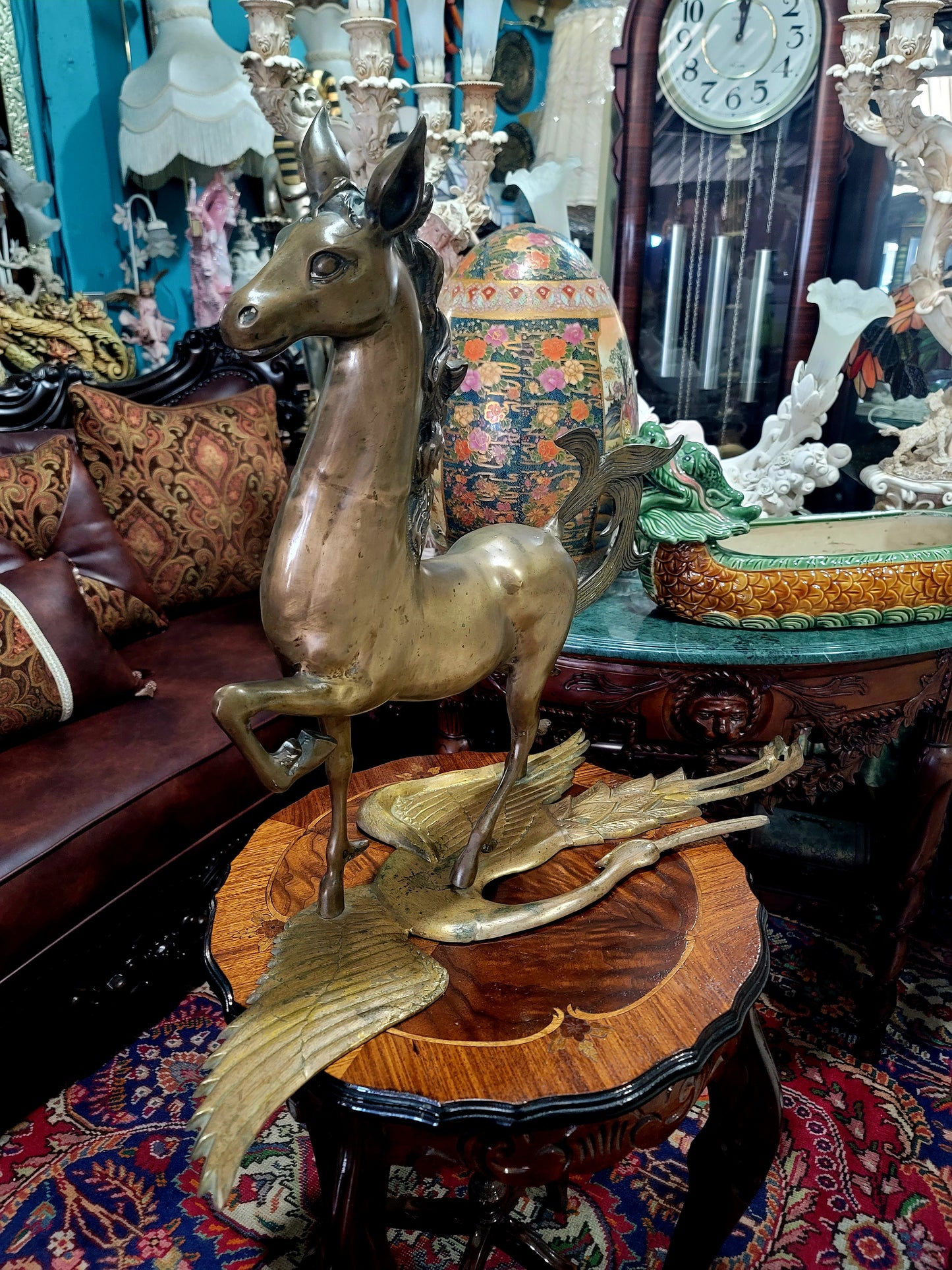 🐴 Majestuosa Escultura de Caballo en Bronce con Base Decorativa de Garza 🦢