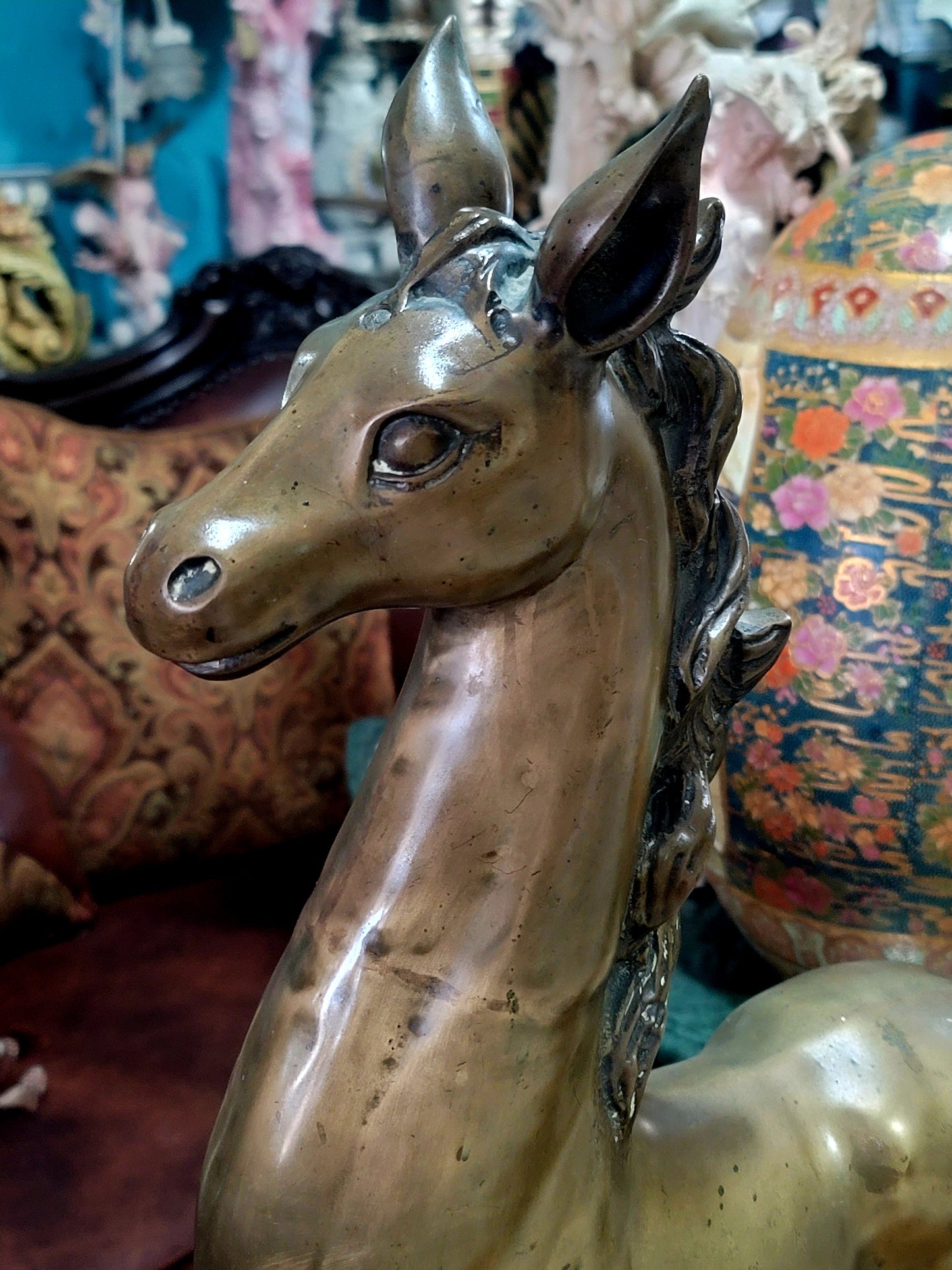 🐴 Majestuosa Escultura de Caballo en Bronce con Base Decorativa de Garza 🦢