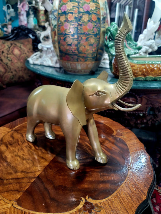 🐘 Elegante Escultura de Elefante 🐘