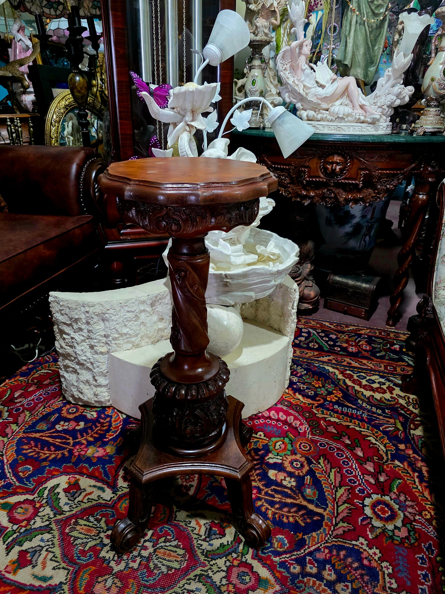 🪵✨ Pedestal Antiguo de Madera Noble – Arte Tallado a Mano ✨🪵