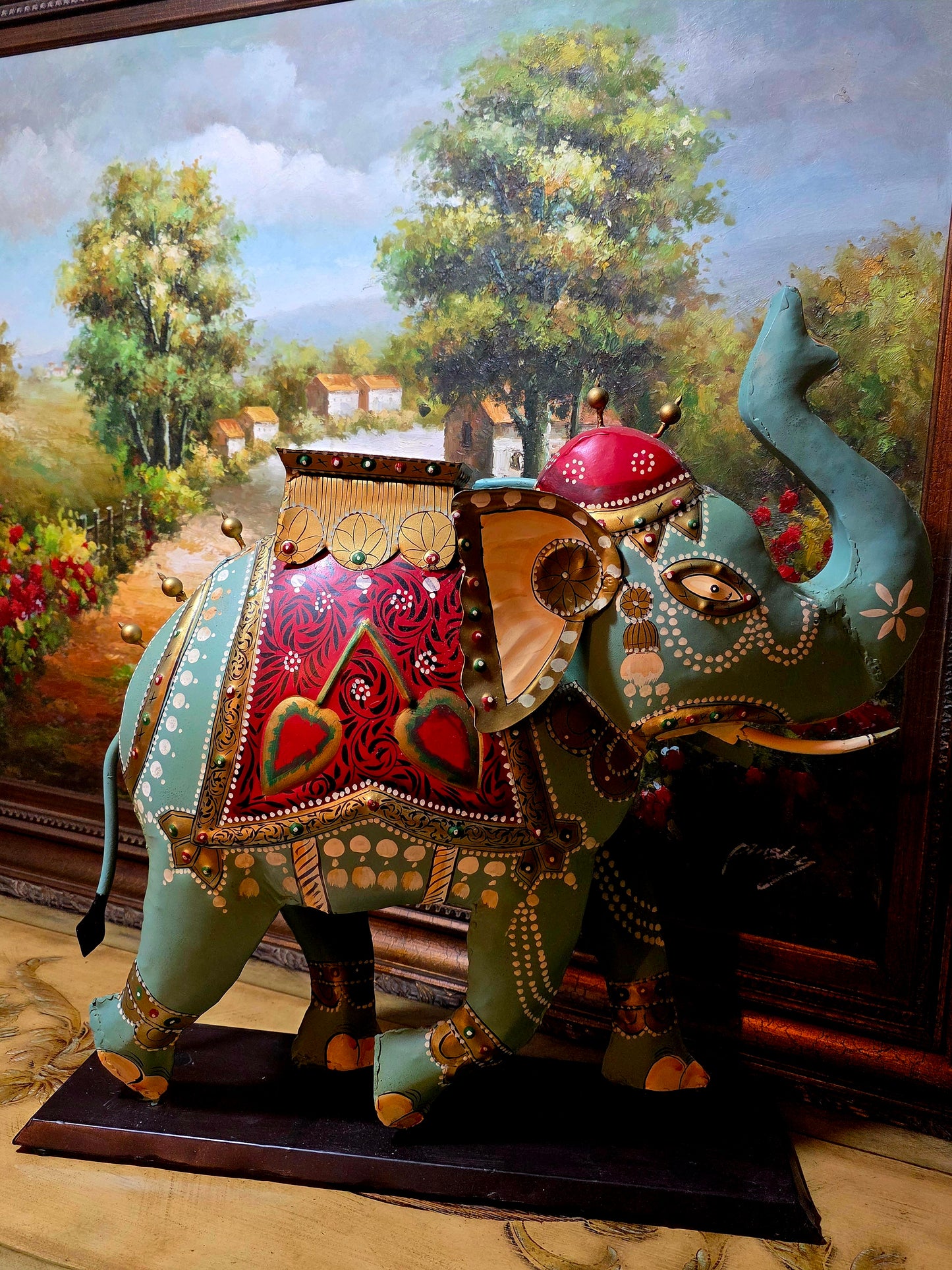 💚🐘💚 Elefante Decorativo de Metal Pintado A Mano – Arte Único en Rosarito Antiques 💚🐘💚