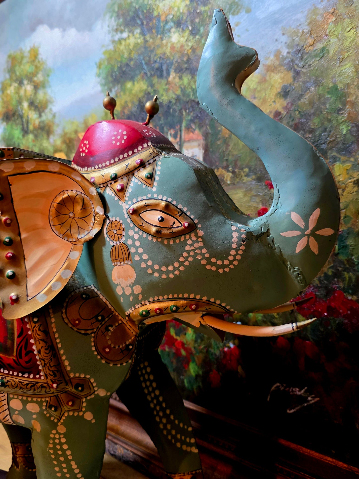 💚🐘💚 Elefante Decorativo de Metal Pintado A Mano – Arte Único en Rosarito Antiques 💚🐘💚