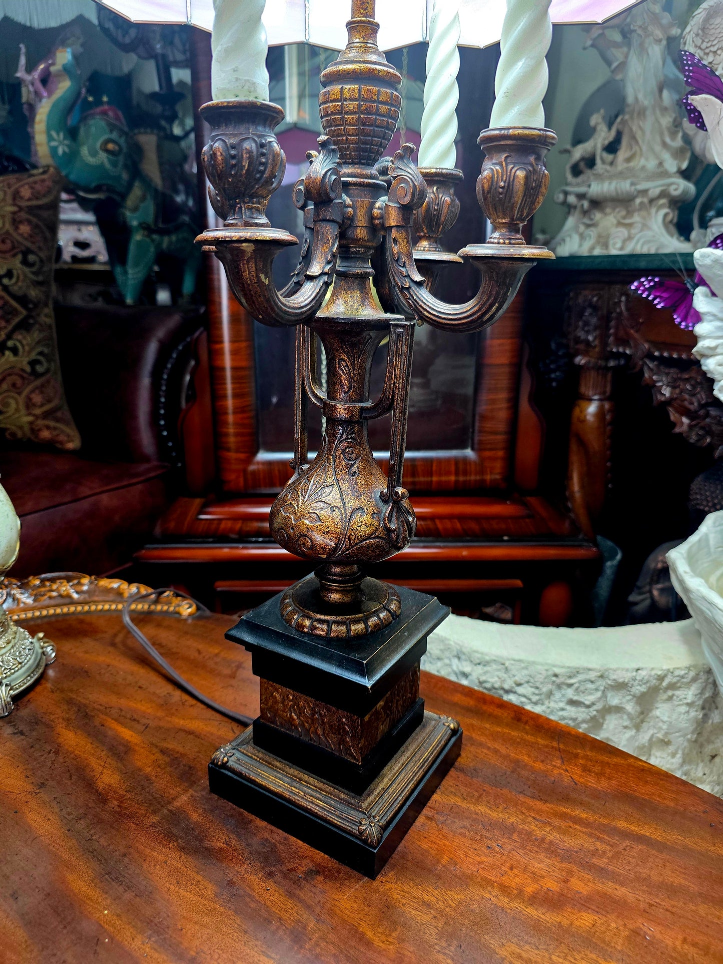 🕯️🕯️✨ Lampara Vintage - Ilumina tu espacio con esta majestuosa pieza ✨🕯️🕯️