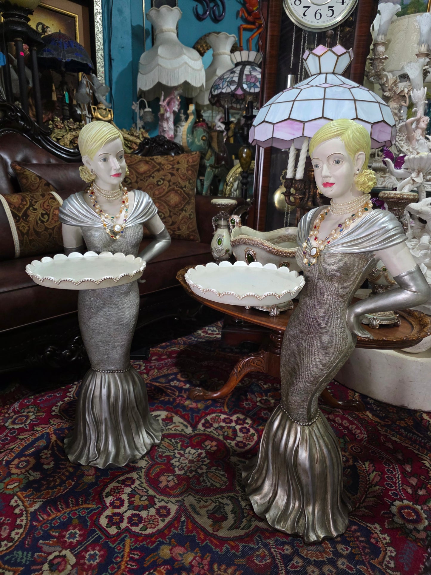✨ Elegant Decorative Sculptures – Exclusive Pair at Rosarito Antiques ✨