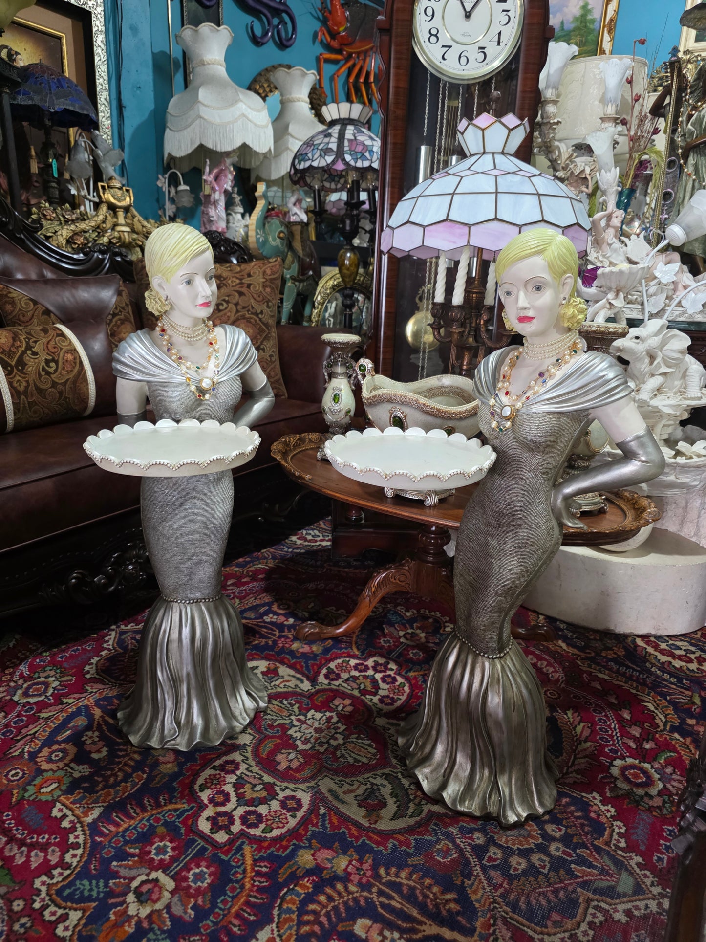 ✨ Elegant Decorative Sculptures – Exclusive Pair at Rosarito Antiques ✨