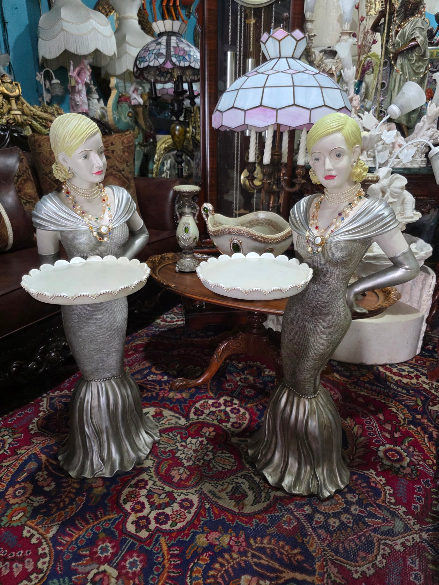 ✨ Elegant Decorative Sculptures – Exclusive Pair at Rosarito Antiques ✨