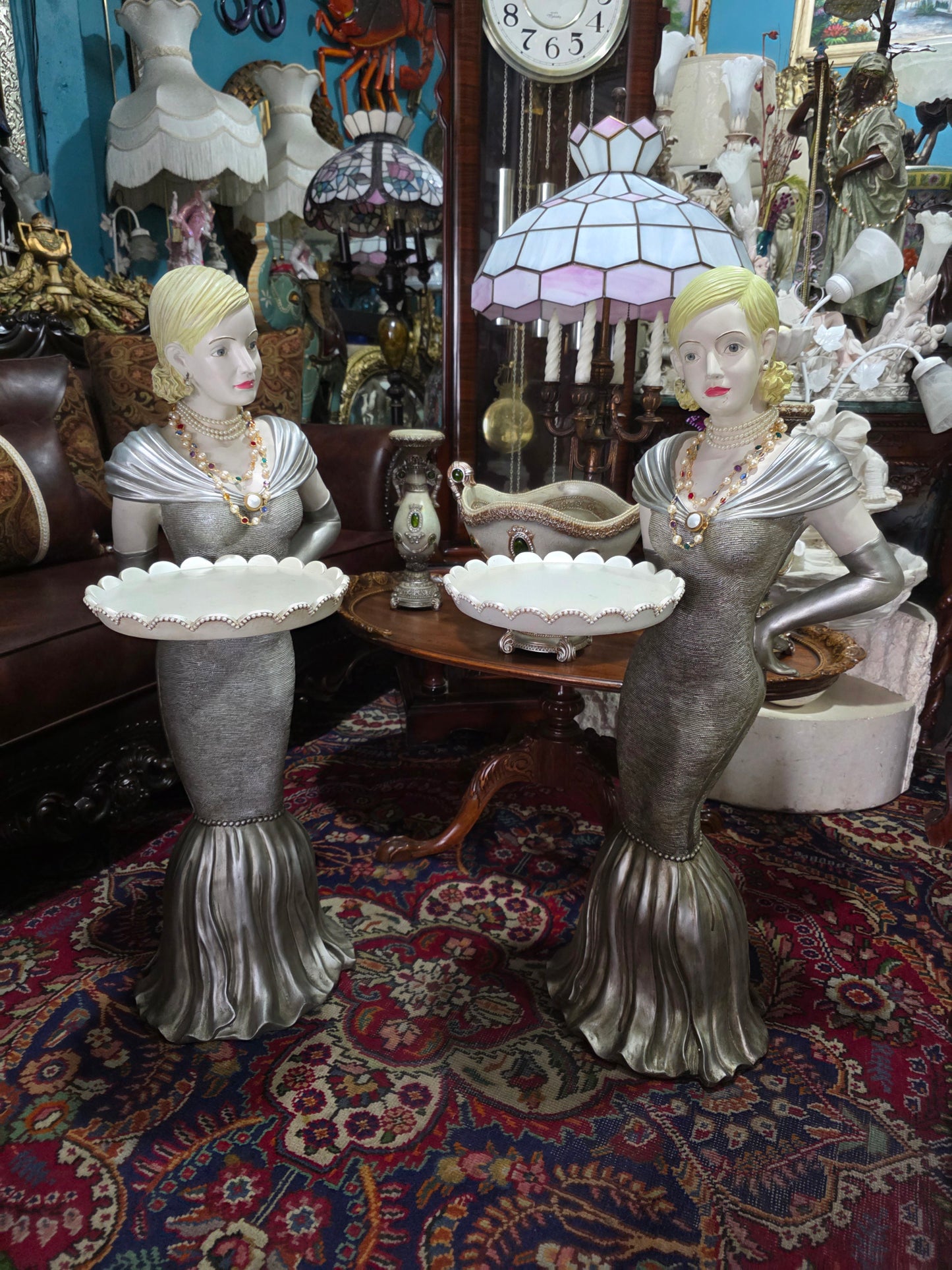✨ Elegant Decorative Sculptures – Exclusive Pair at Rosarito Antiques ✨