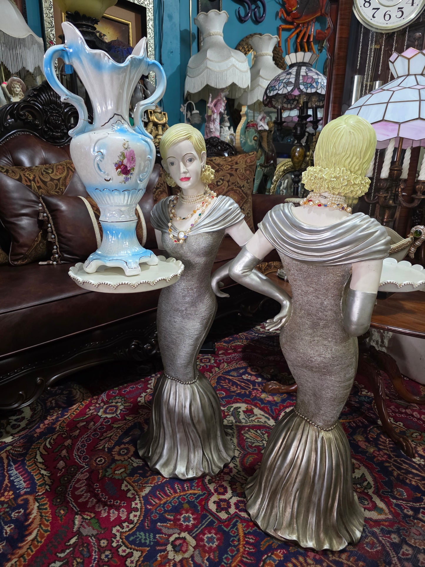 ✨ Elegant Decorative Sculptures – Exclusive Pair at Rosarito Antiques ✨