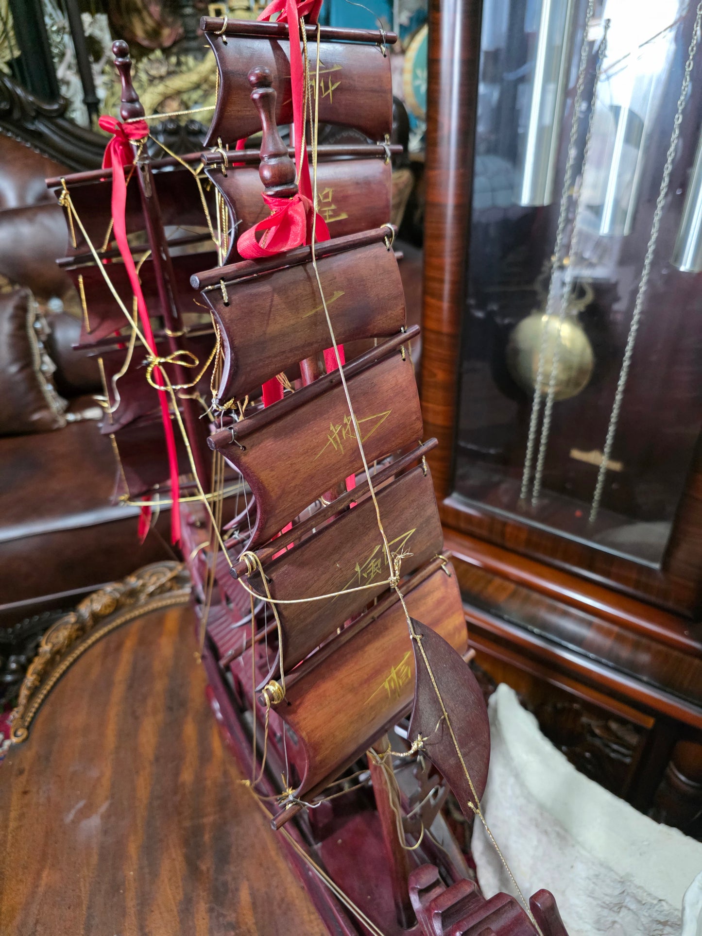 🚢🚢✨ Barco Oriental - Embárcate en la historia con esta majestuosa réplica de barco oriental ✨🚢