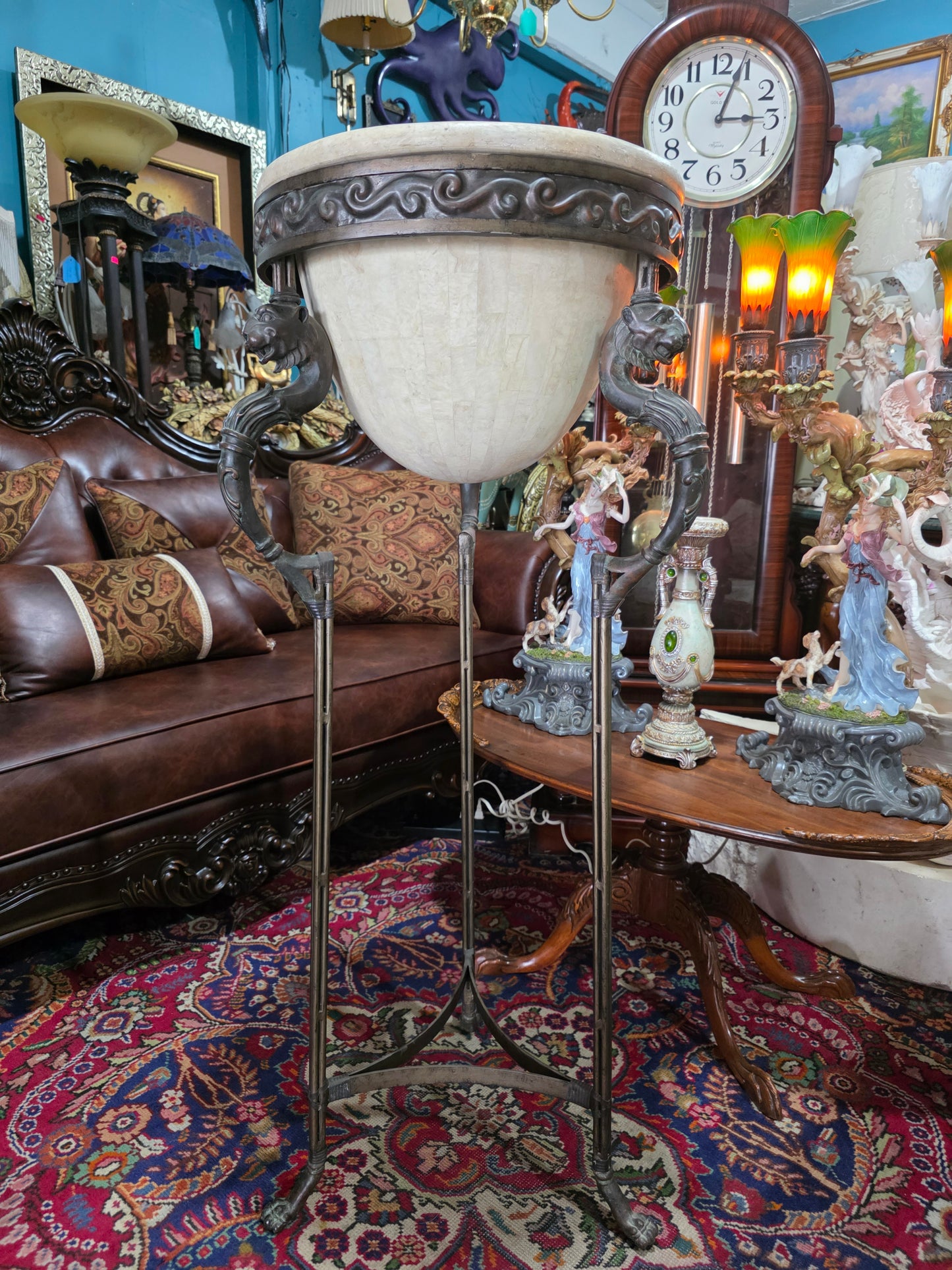 🎉Luxury bronze and alabaster pedestal🎉
