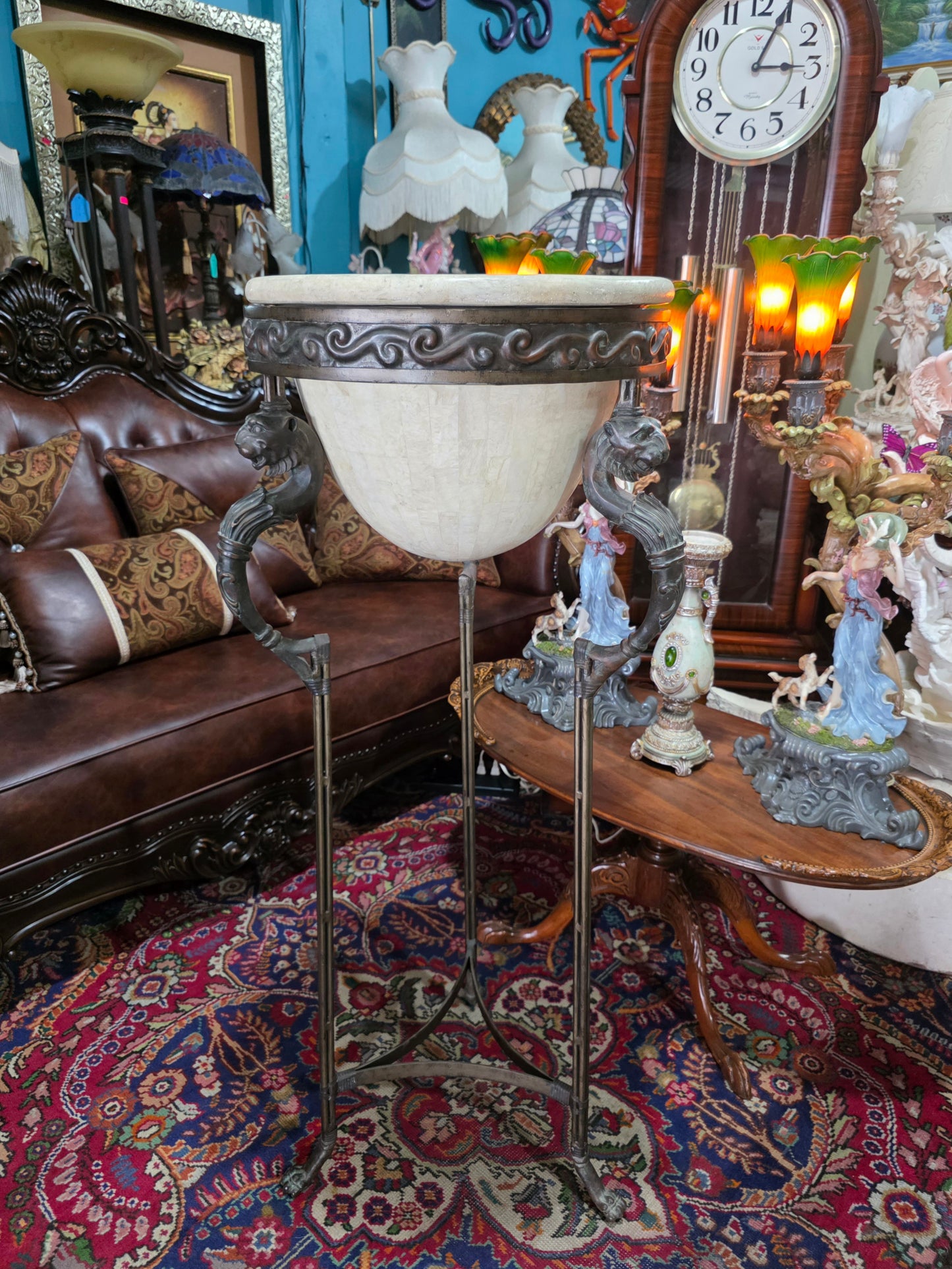 🎉Luxury bronze and alabaster pedestal🎉