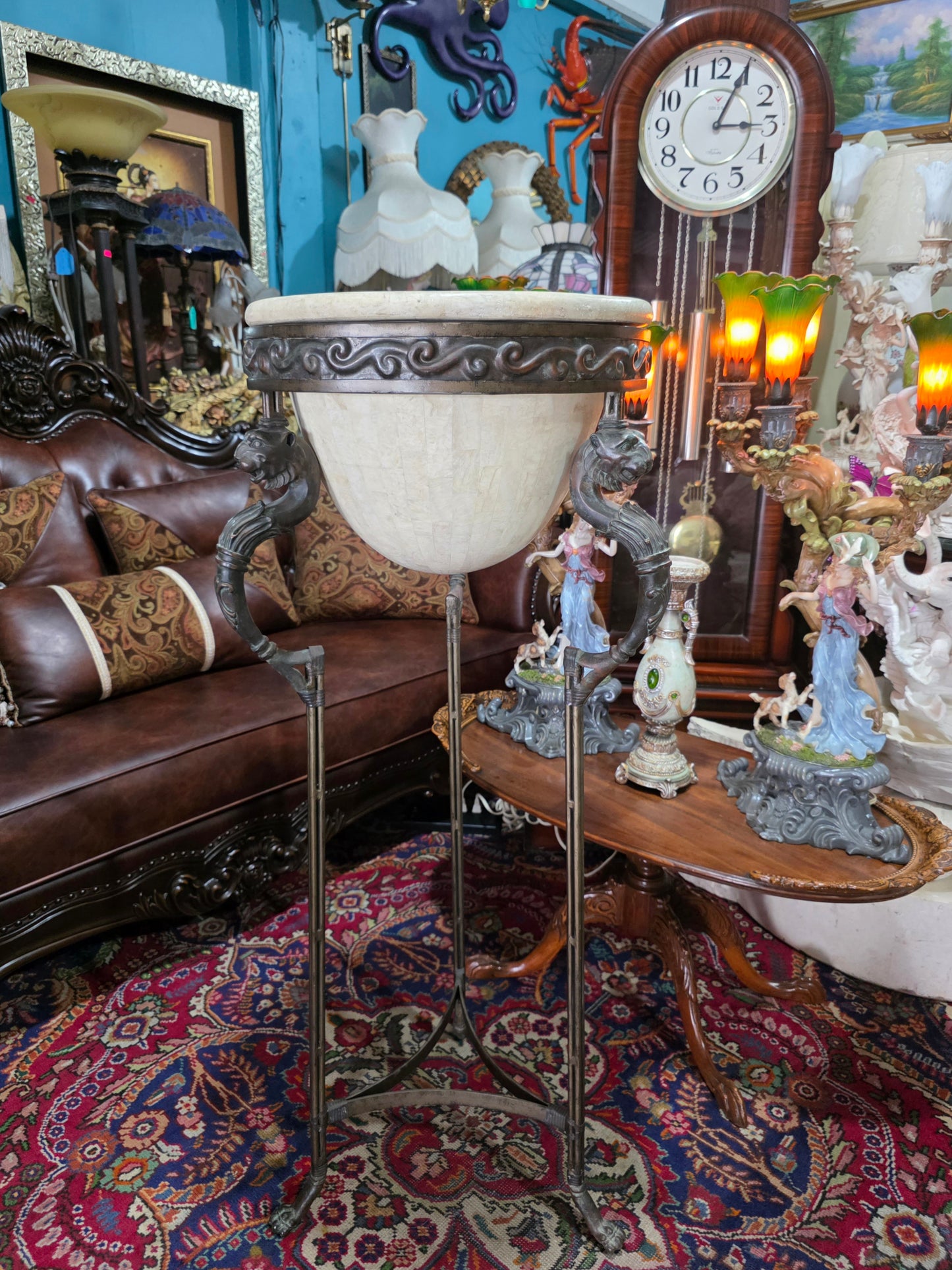 🎉Luxury bronze and alabaster pedestal🎉
