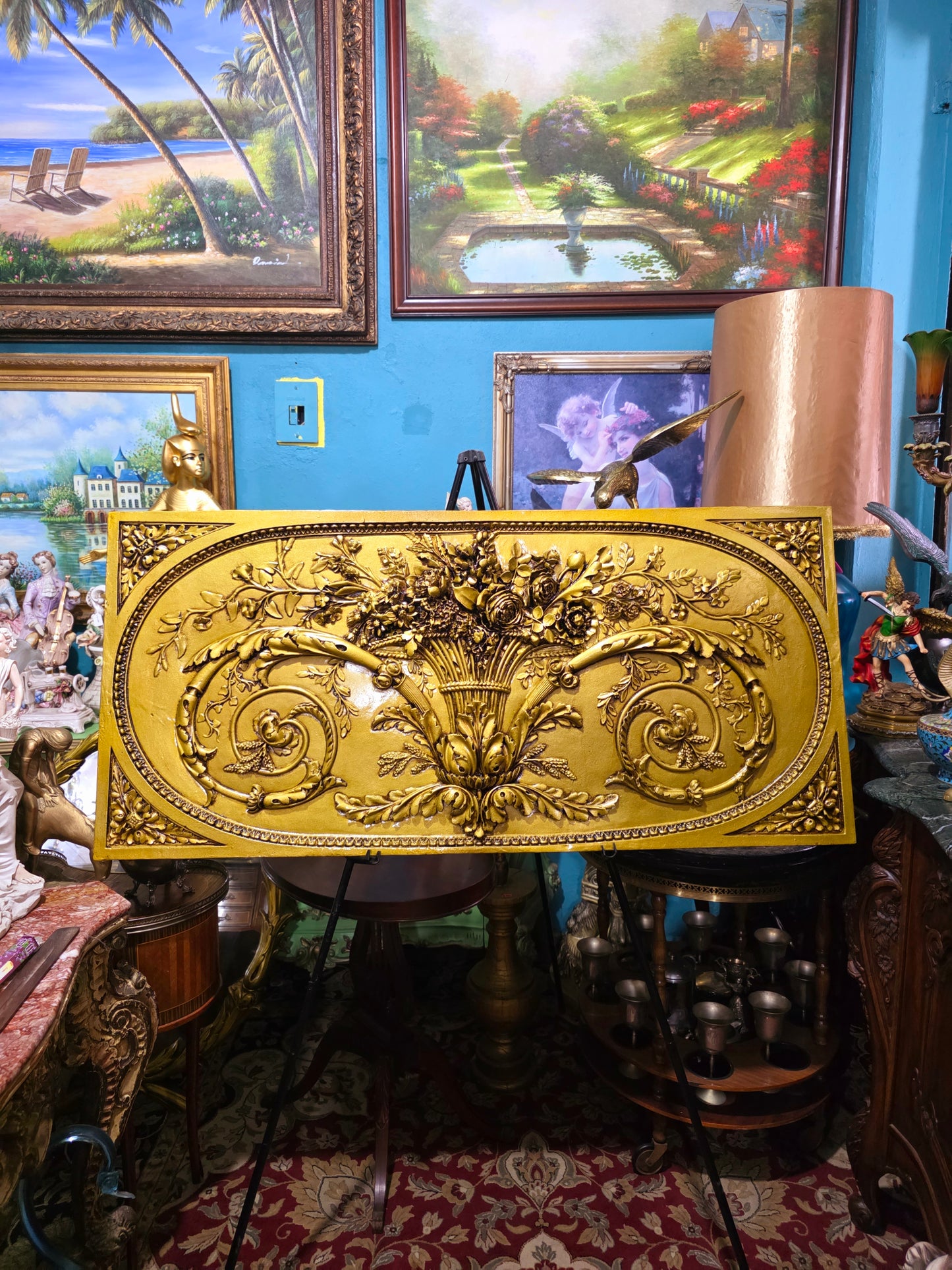🌺 Vintage Painting with Aged Gold Relief – Monumental Decorative Piece🖌️🎨
