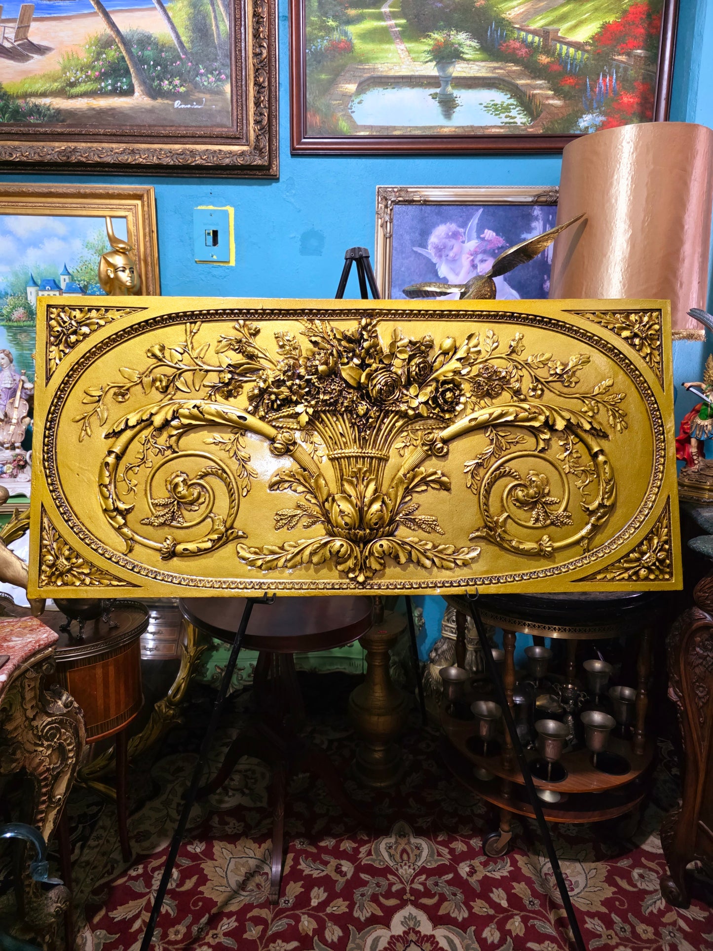 🌺 Vintage Painting with Aged Gold Relief – Monumental Decorative Piece🖌️🎨