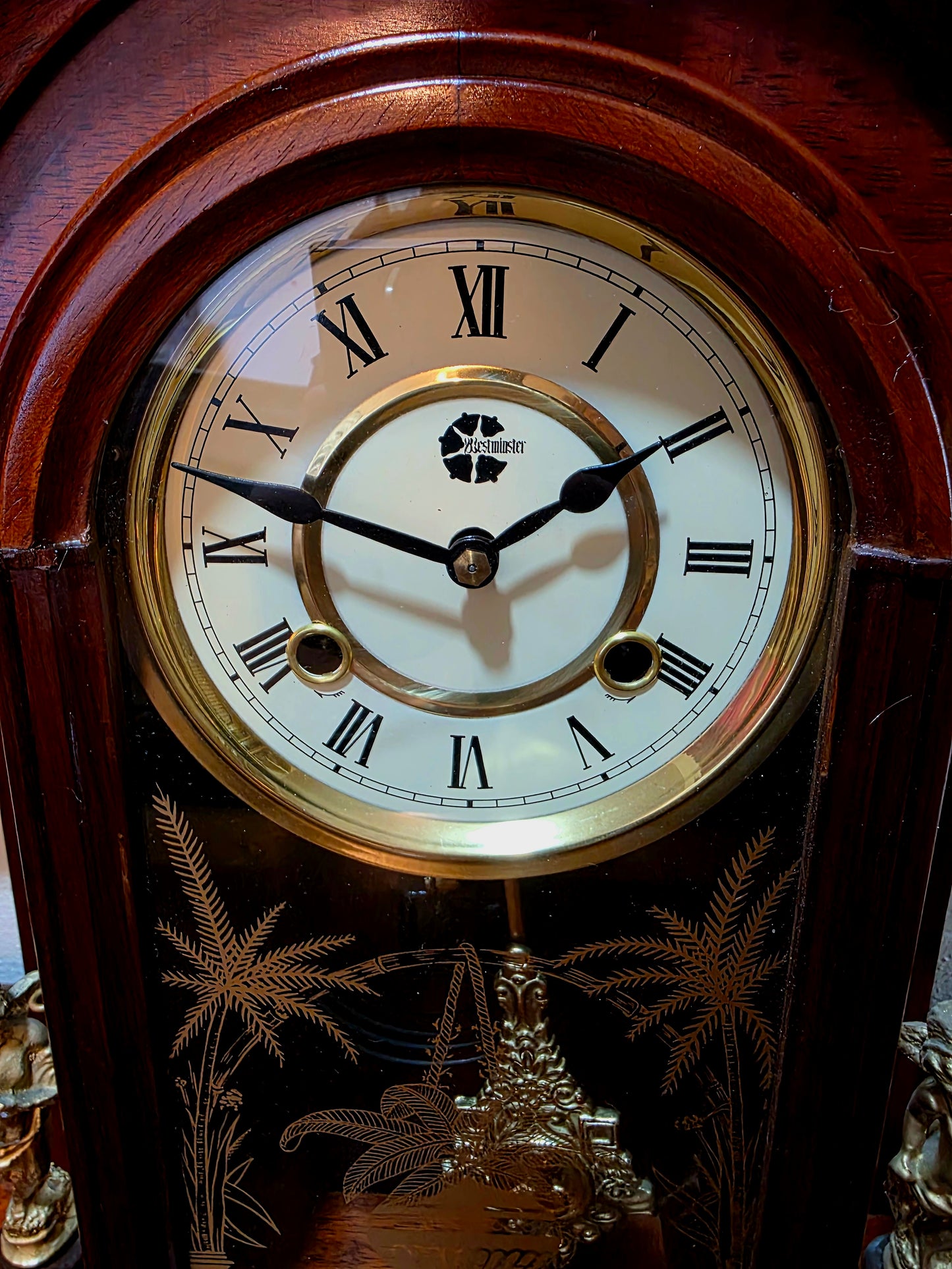 🕰️ Reloj Mecánico Westminster – Elegancia Atemporal en Rosarito Antiques 🕰️