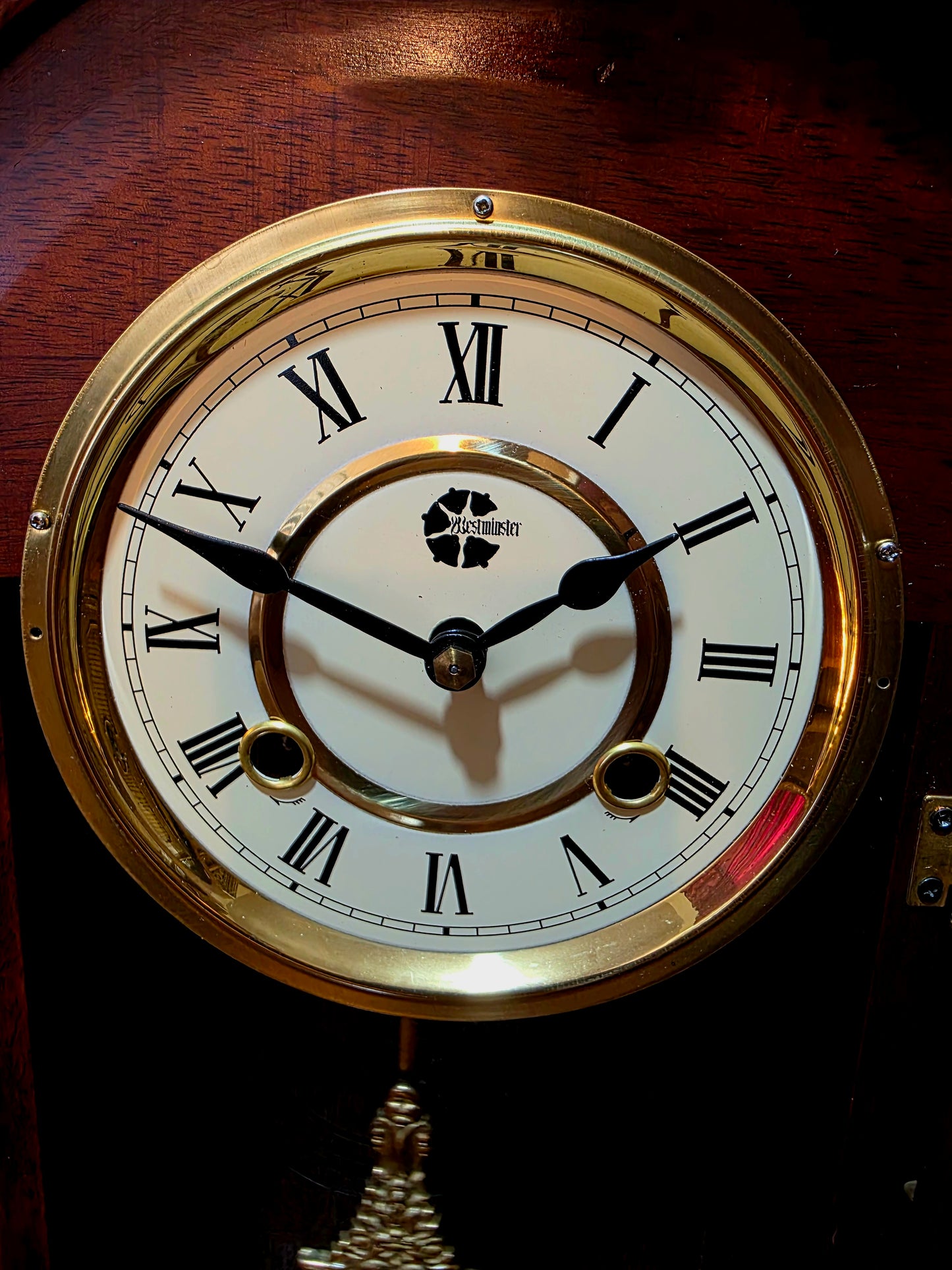 🕰️ Reloj Mecánico Westminster – Elegancia Atemporal en Rosarito Antiques 🕰️