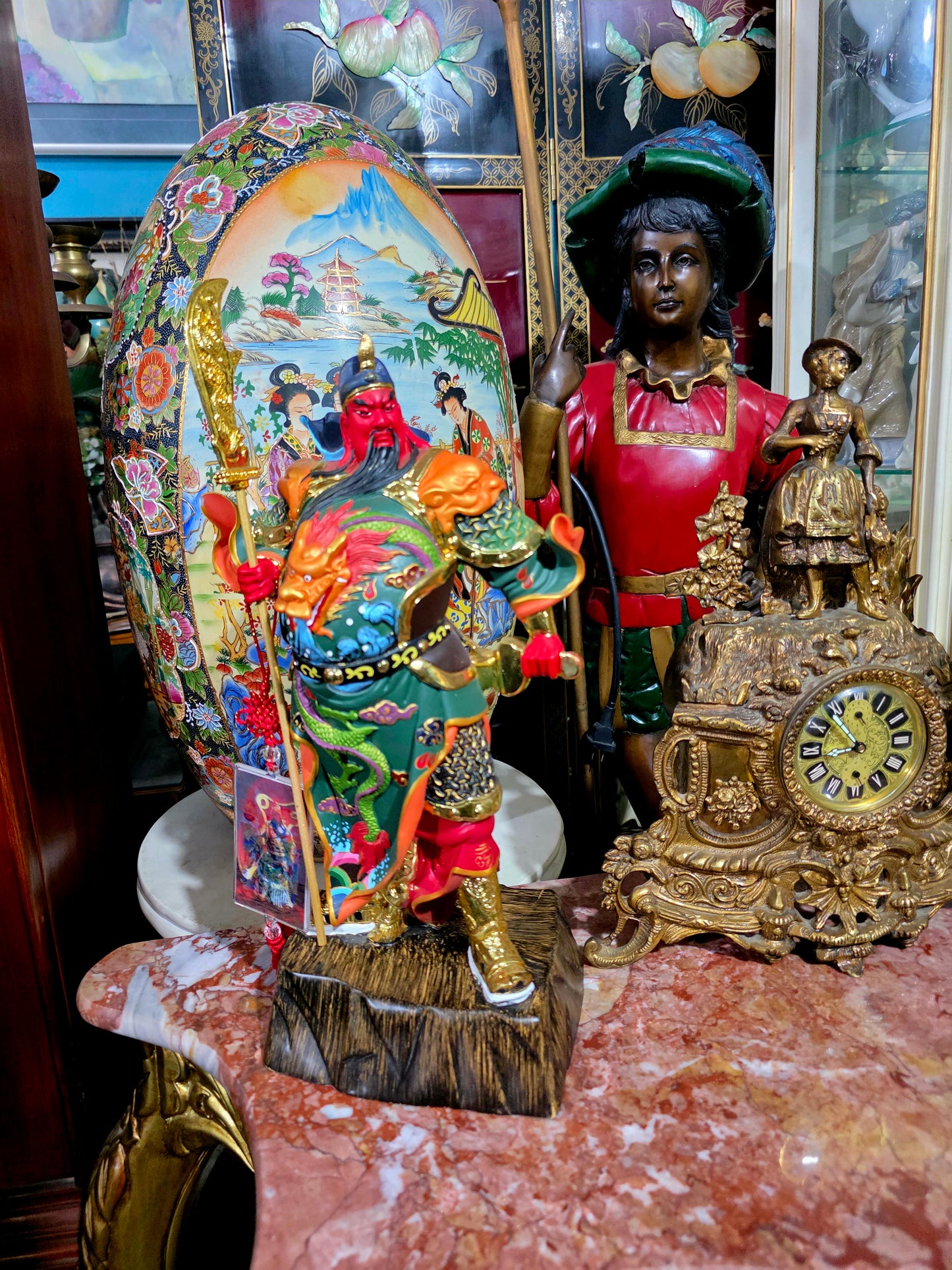 ✨ Estatua de Guan Yu – Dios de la Riqueza y la Fortuna ✨