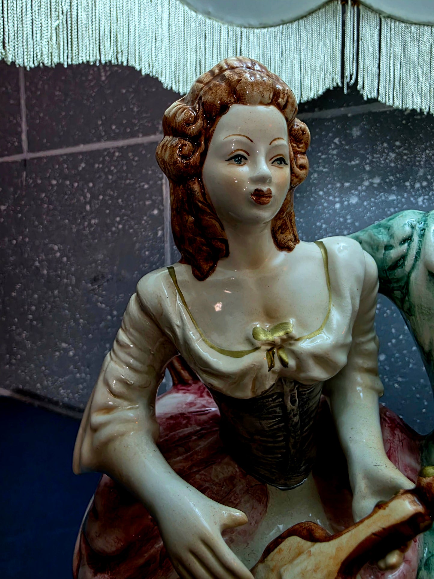 🌸Lampara de Porcelana Fina Capodimonte – Escena Musical Clásica🌸