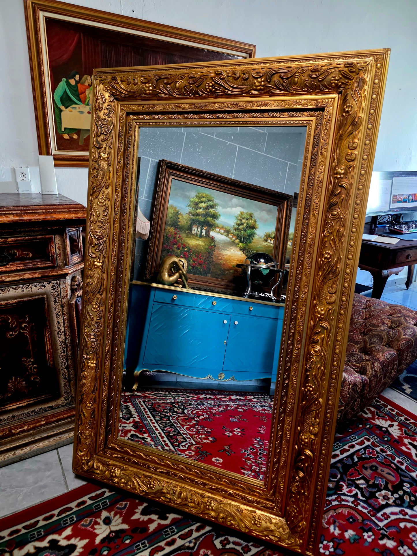 🪞✨Espejo Biselado con Marco de Madera Tallada a Mano – Reflejo de Nobleza Atemporal✨🪞