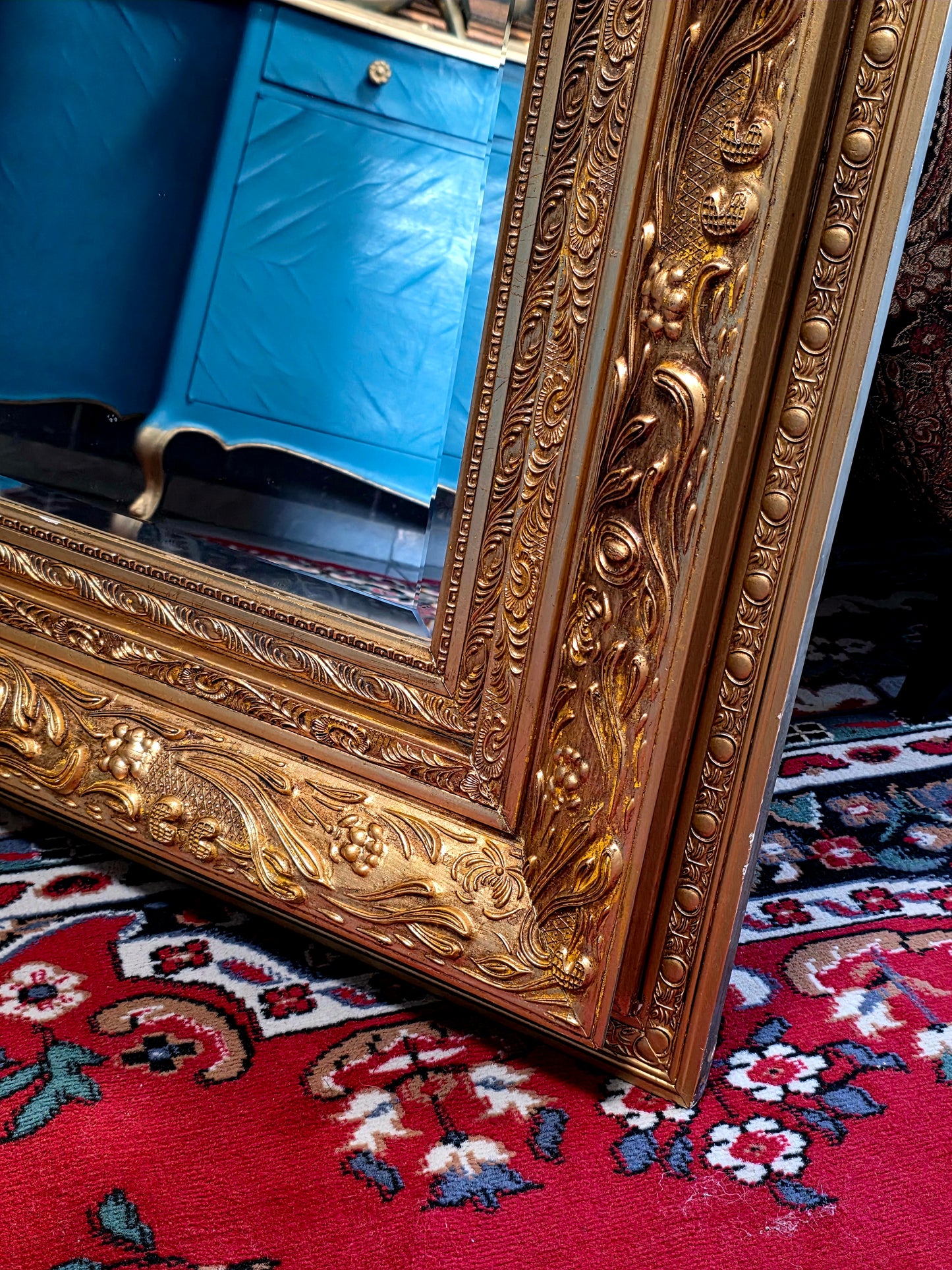 🪞✨Espejo Biselado con Marco de Madera Tallada a Mano – Reflejo de Nobleza Atemporal✨🪞
