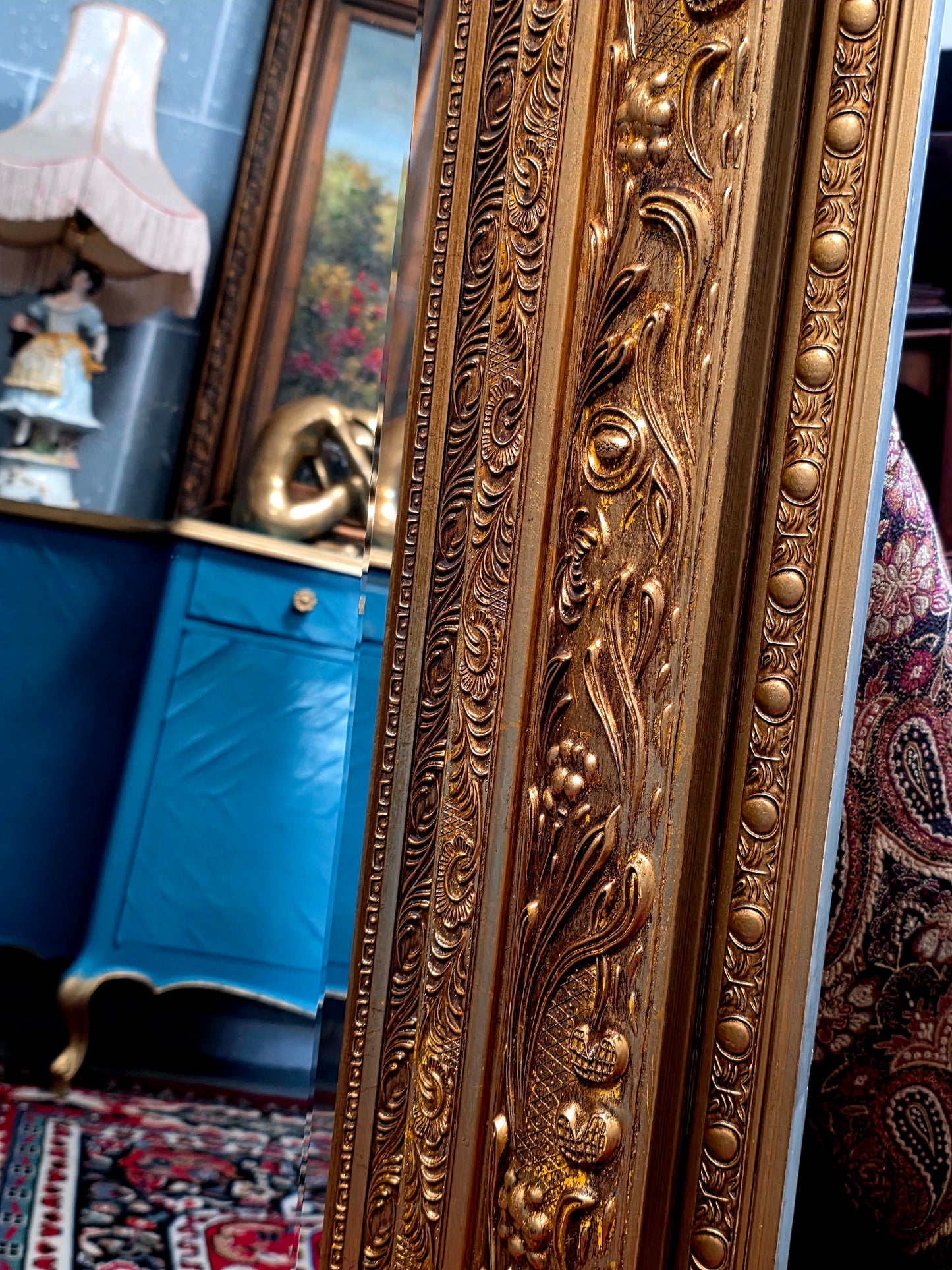 🪞✨Espejo Biselado con Marco de Madera Tallada a Mano – Reflejo de Nobleza Atemporal✨🪞