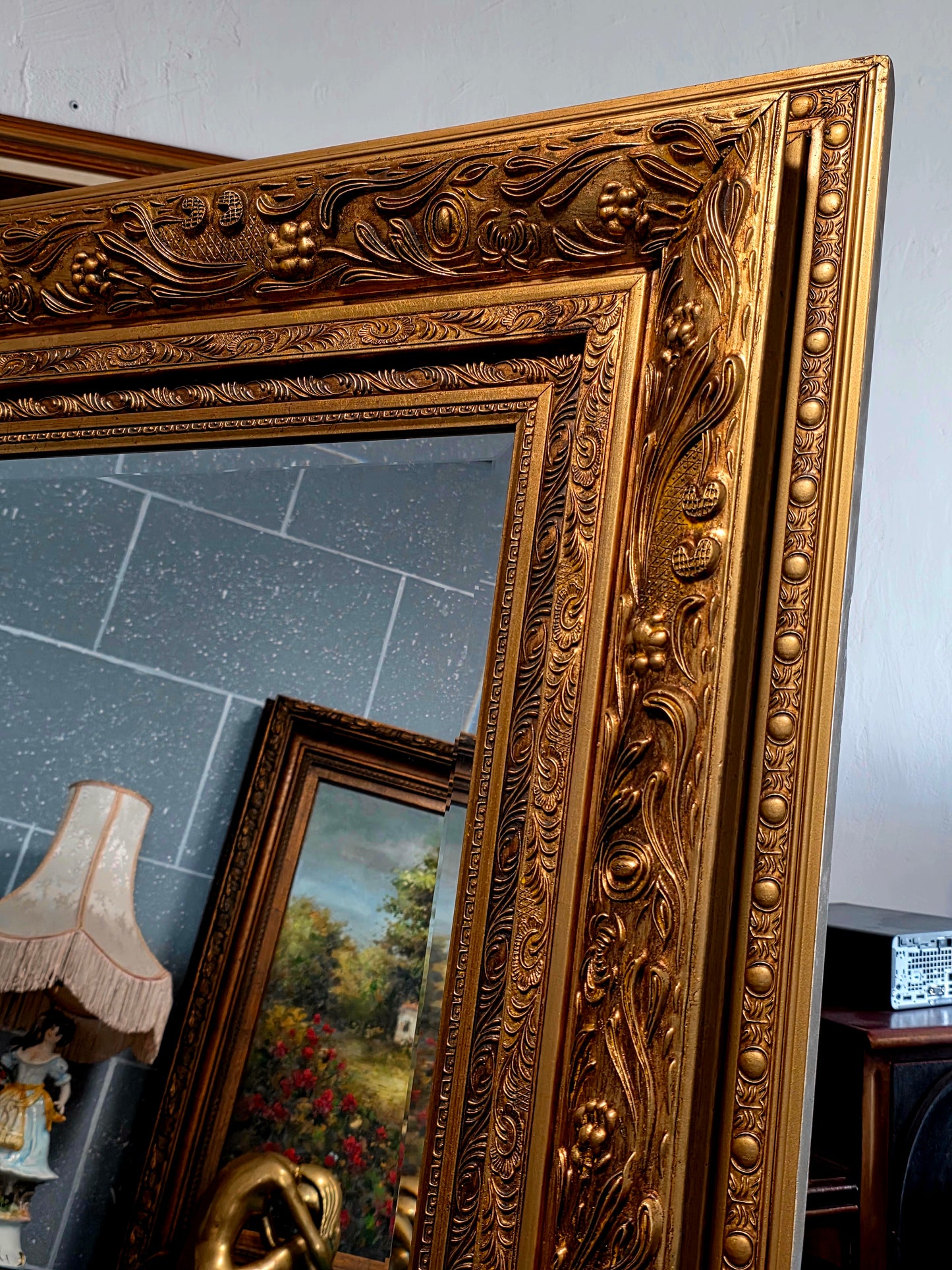 🪞✨Espejo Biselado con Marco de Madera Tallada a Mano – Reflejo de Nobleza Atemporal✨🪞