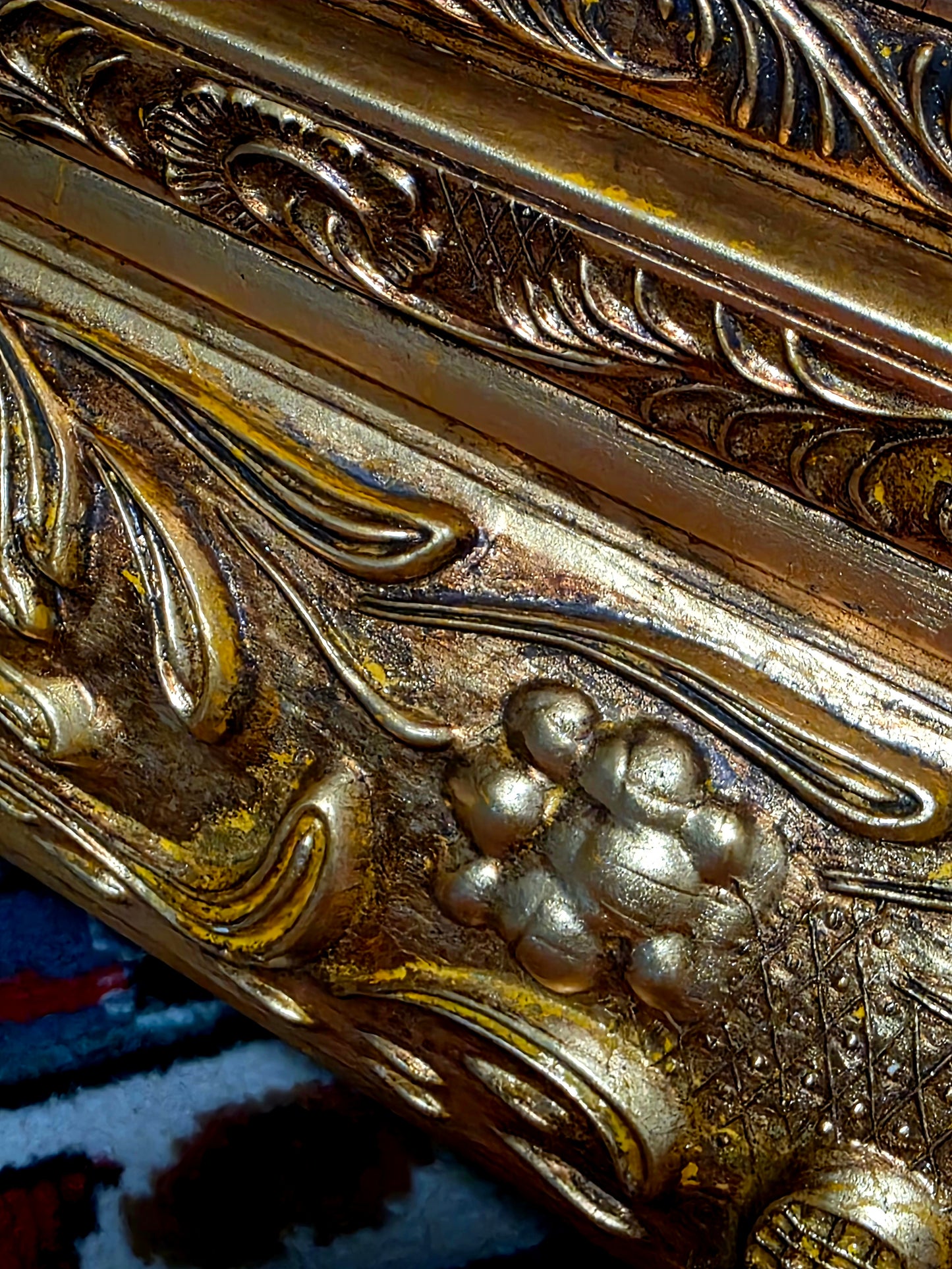 🪞✨Espejo Biselado con Marco de Madera Tallada a Mano – Reflejo de Nobleza Atemporal✨🪞