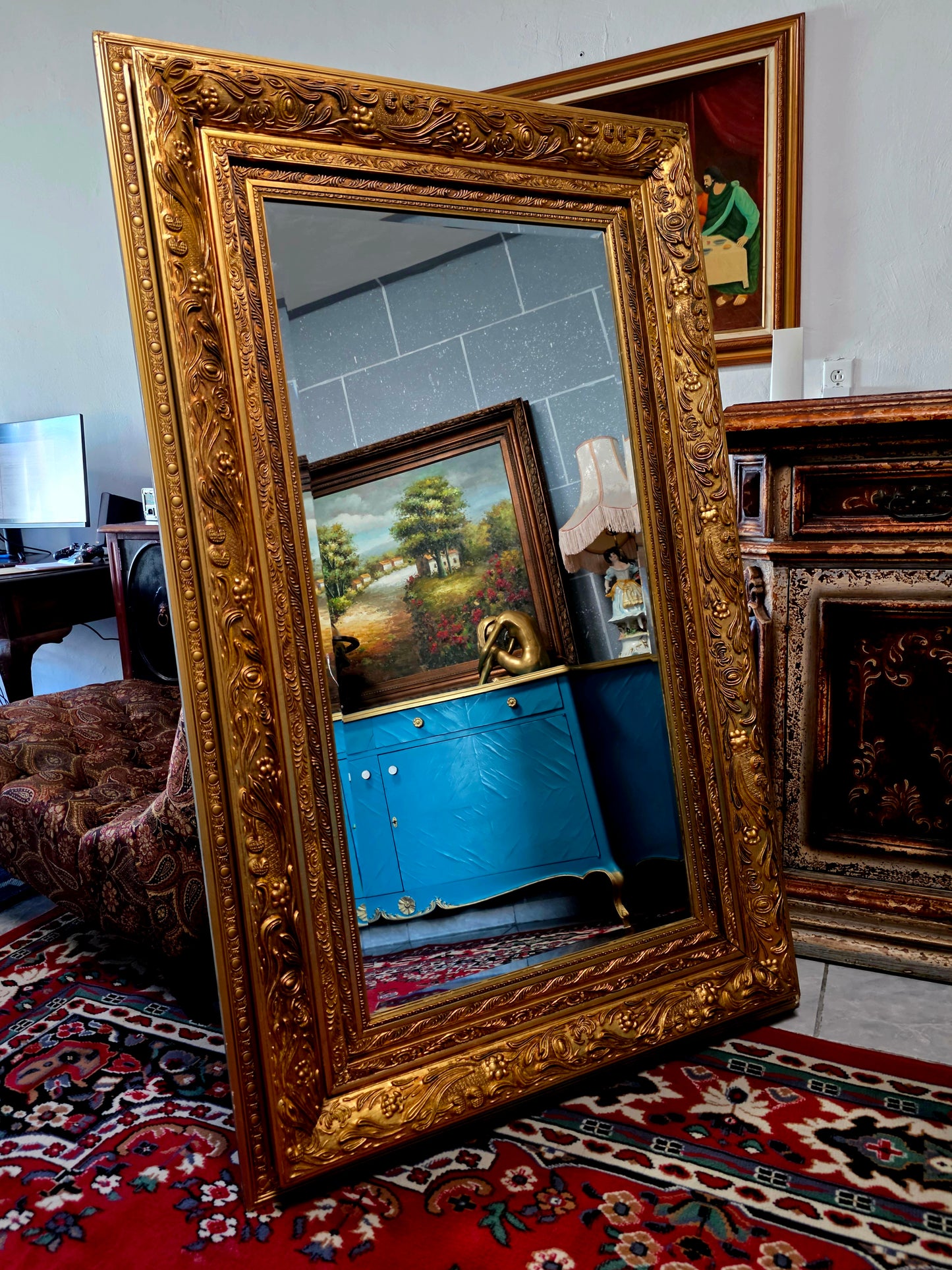 🪞✨Espejo Biselado con Marco de Madera Tallada a Mano – Reflejo de Nobleza Atemporal✨🪞