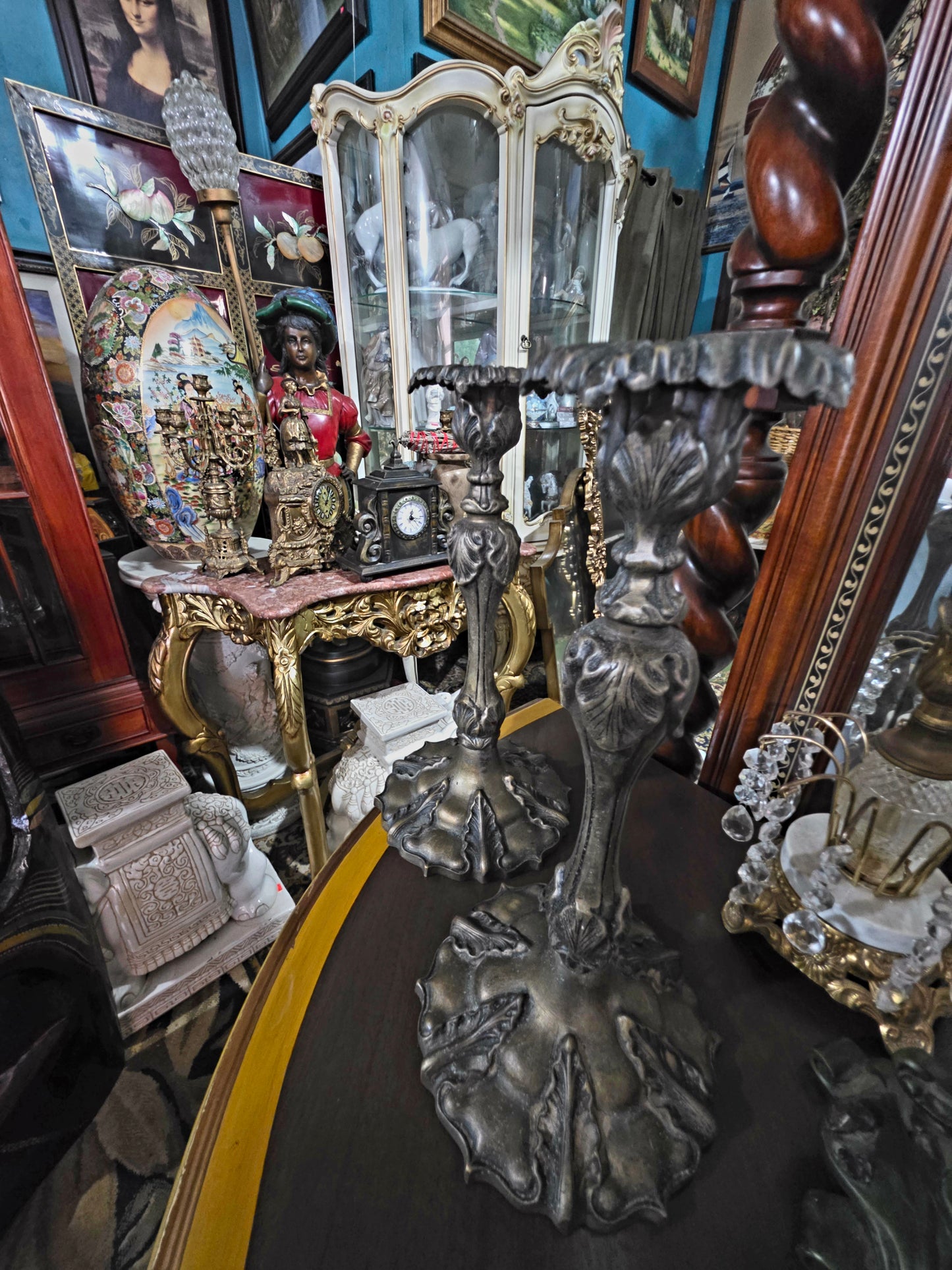 🔥🕯️🔥 Par de Candelabros Antiguos en Bronce 🔥🕯️🔥