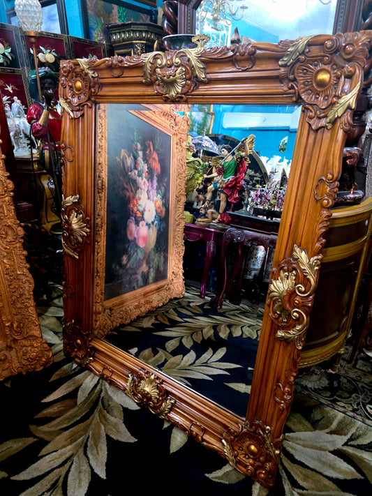 🪞 Espejo de Epoca con Marco Tallado a Mano – Nobleza en Madera y Reflejo 🪞