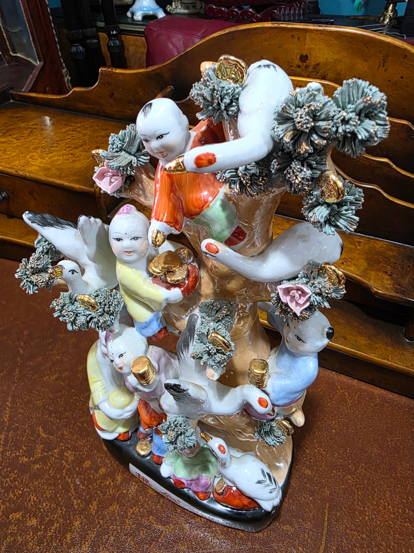 🌸 Arbol de la Prosperidad – Escultura de Porcelana China de Mitad de Siglo 🌸