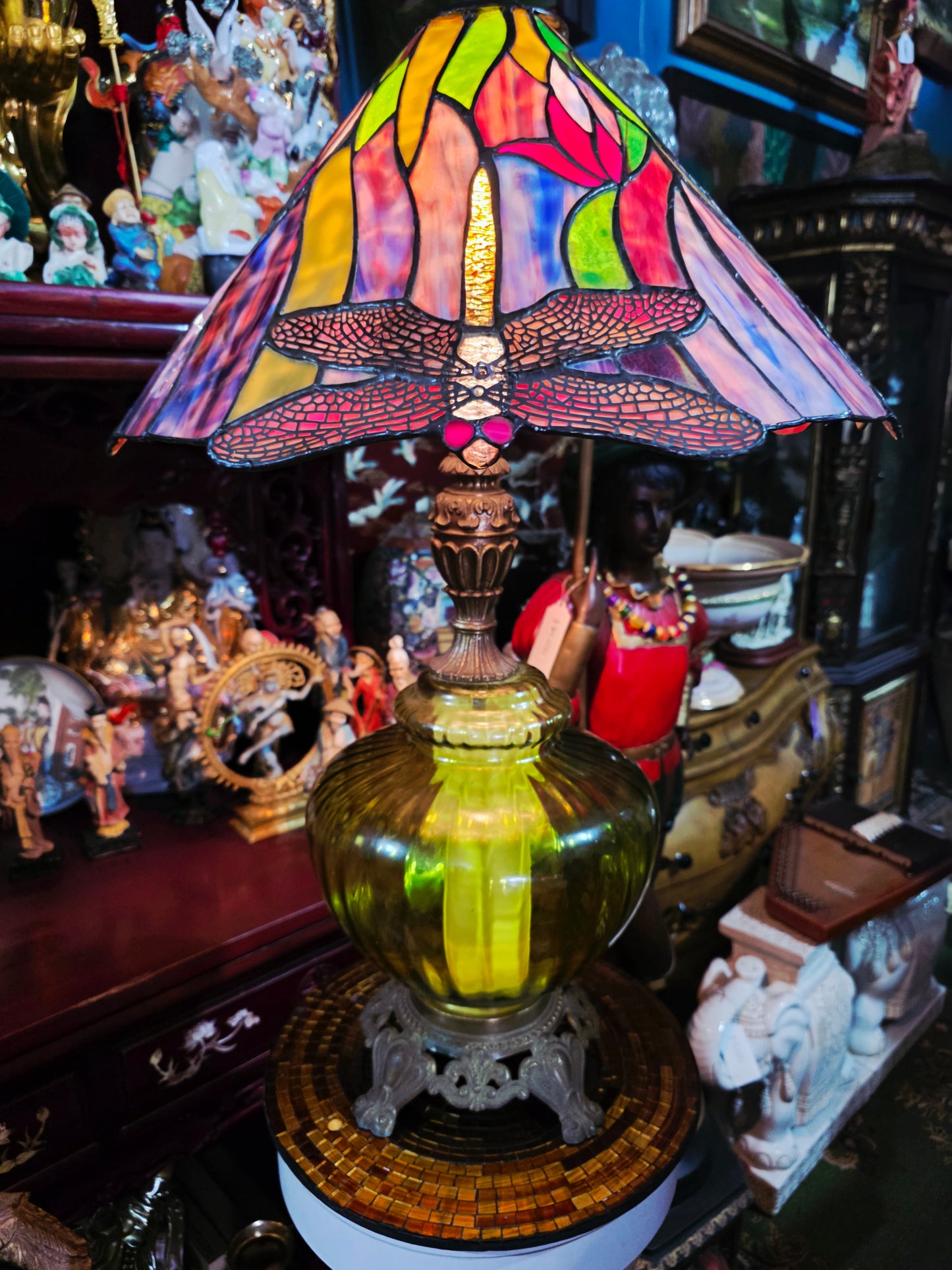 Tiffany Stained Glass Lamp with Dragonflies - Crystal and Bronze Base 🕯️🪶