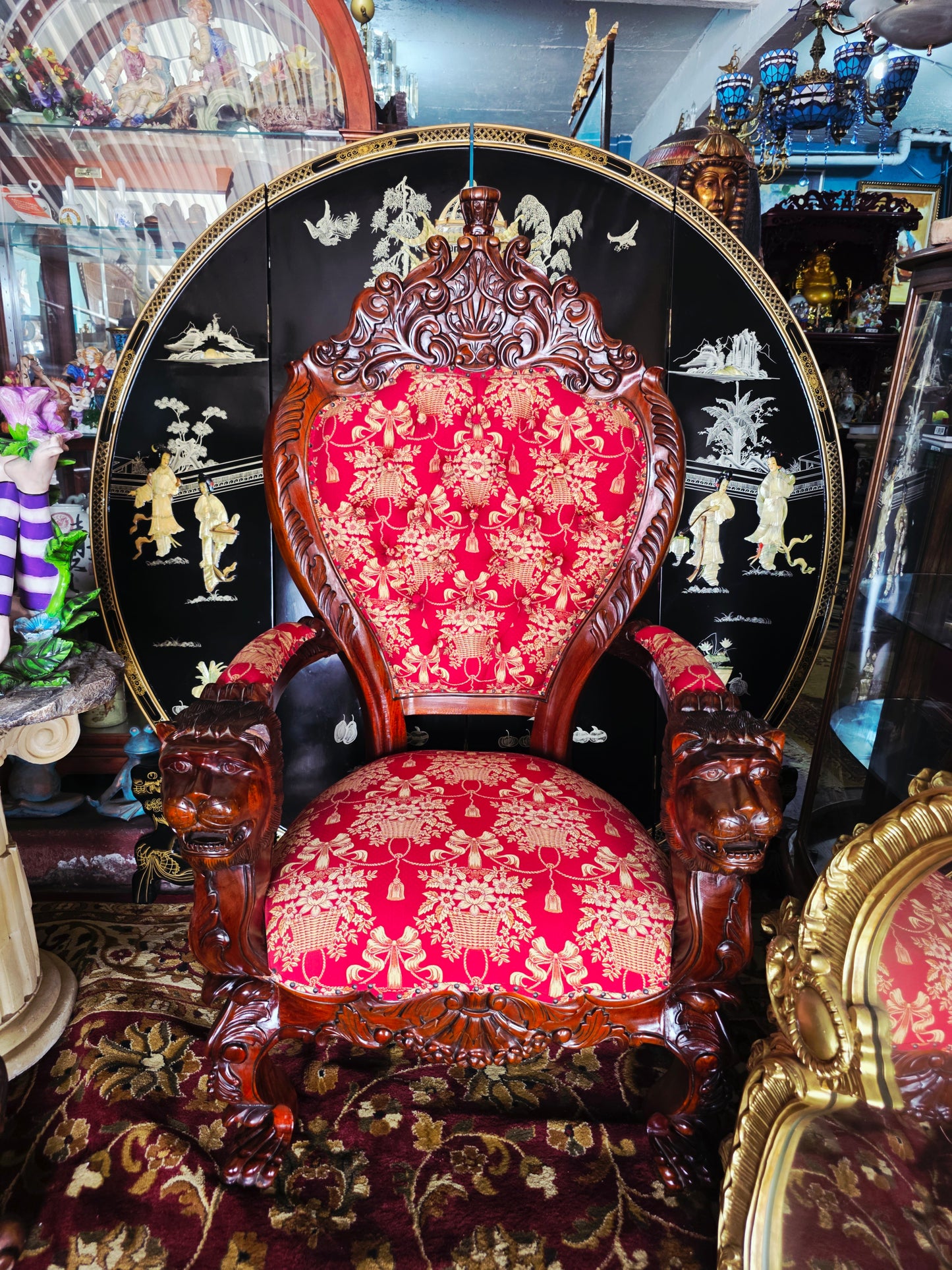 Hand-Carved Mahogany Throne Armchair - Power and Distinction ๐ช๐ฟ๐ชถ