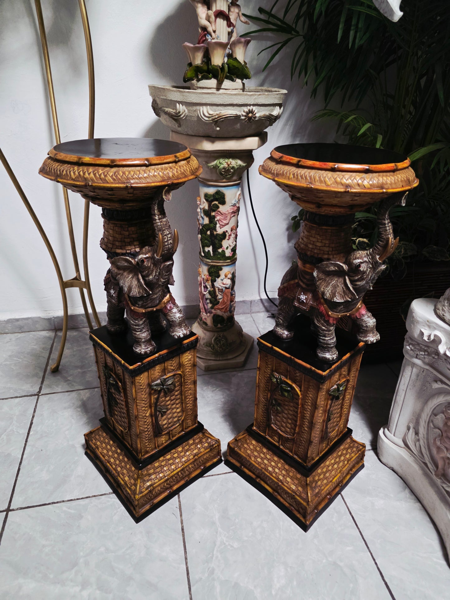 Par de Pedestales de Elefantes – Estilo Tropical Design Toscano 🌴🏛️🌹