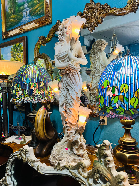 🌟 Lámpara de Escultura Exclusiva en Rosarito Antiques 🌟